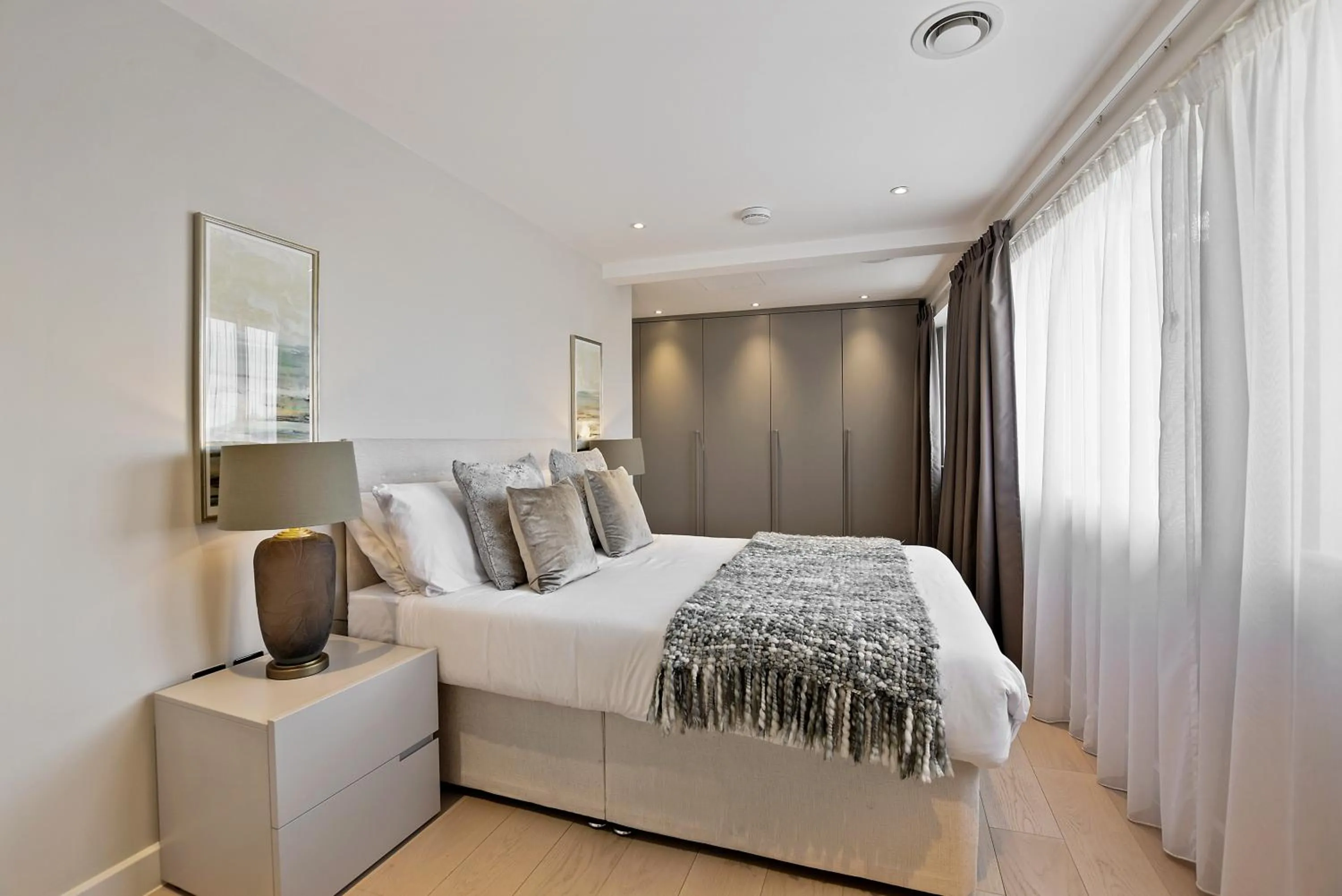 Bedroom, Bed in Vauxhall Bridge Road by Aeria Apartments