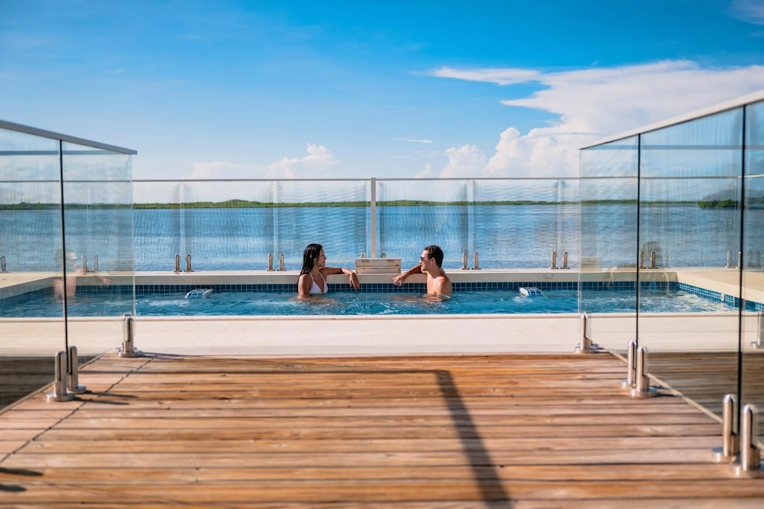 Hot Tub in Sunset Caribe Belize