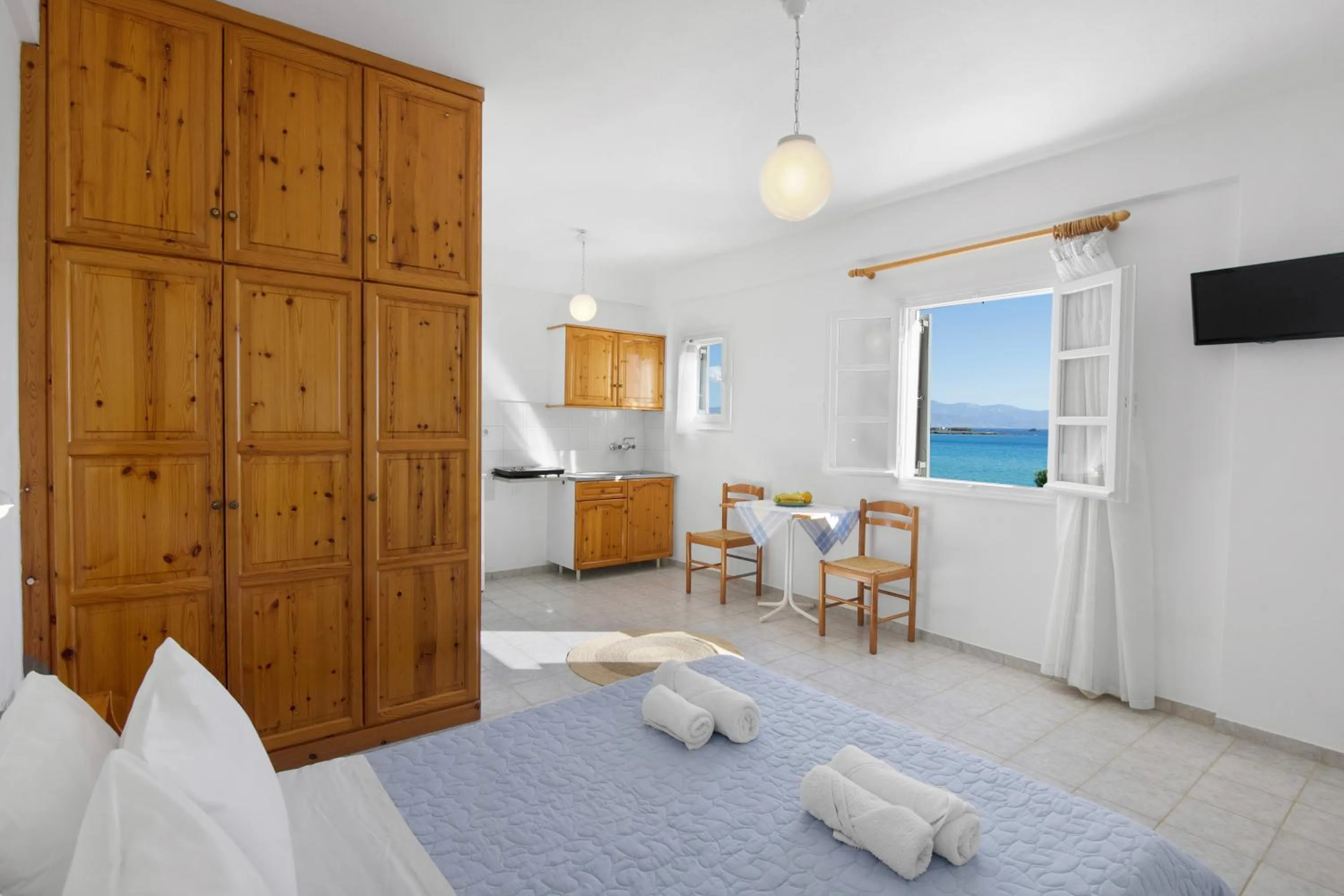 View (from property/room), Bed in Seample studios