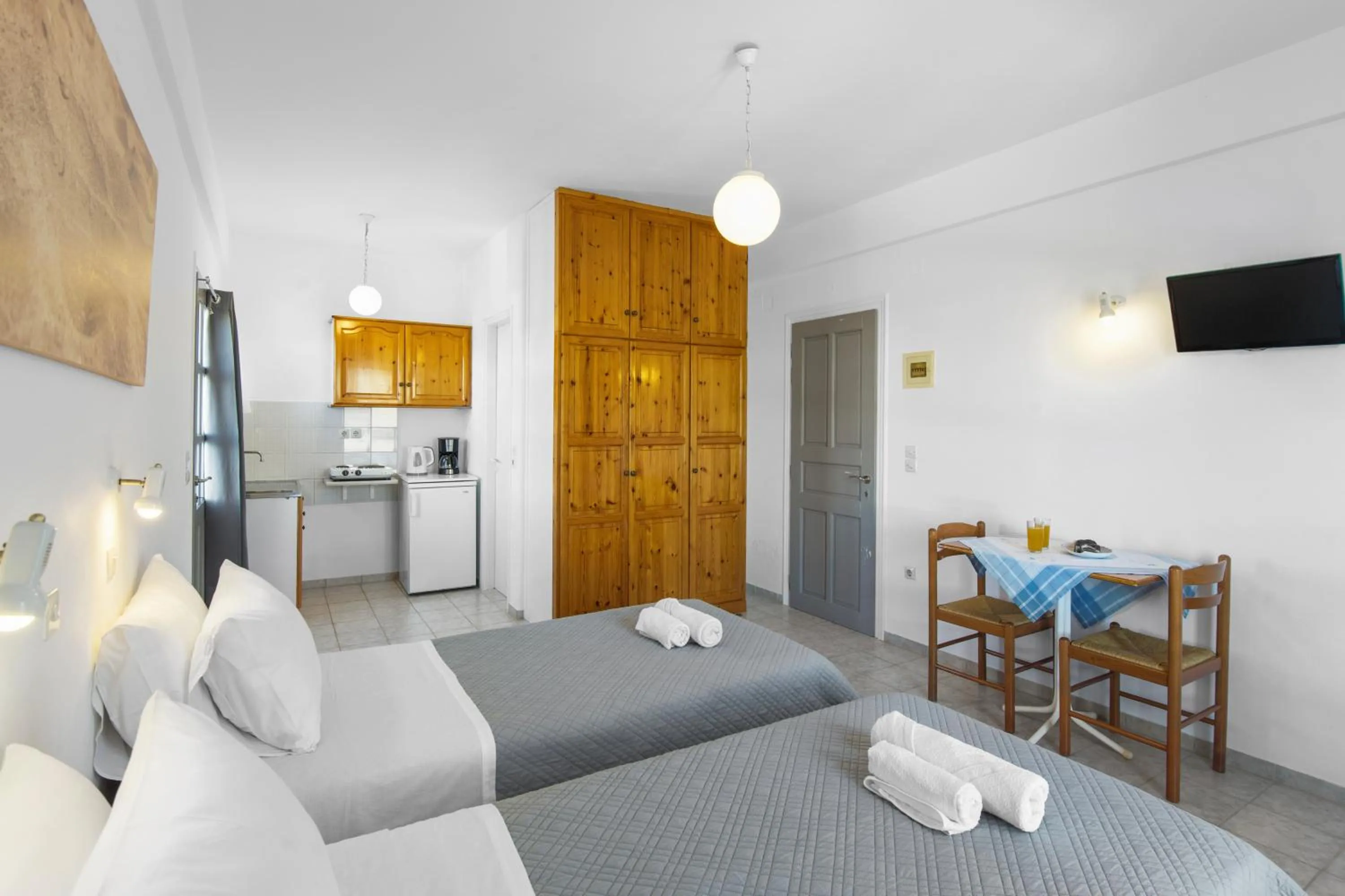 TV and multimedia, Bed in Seample studios