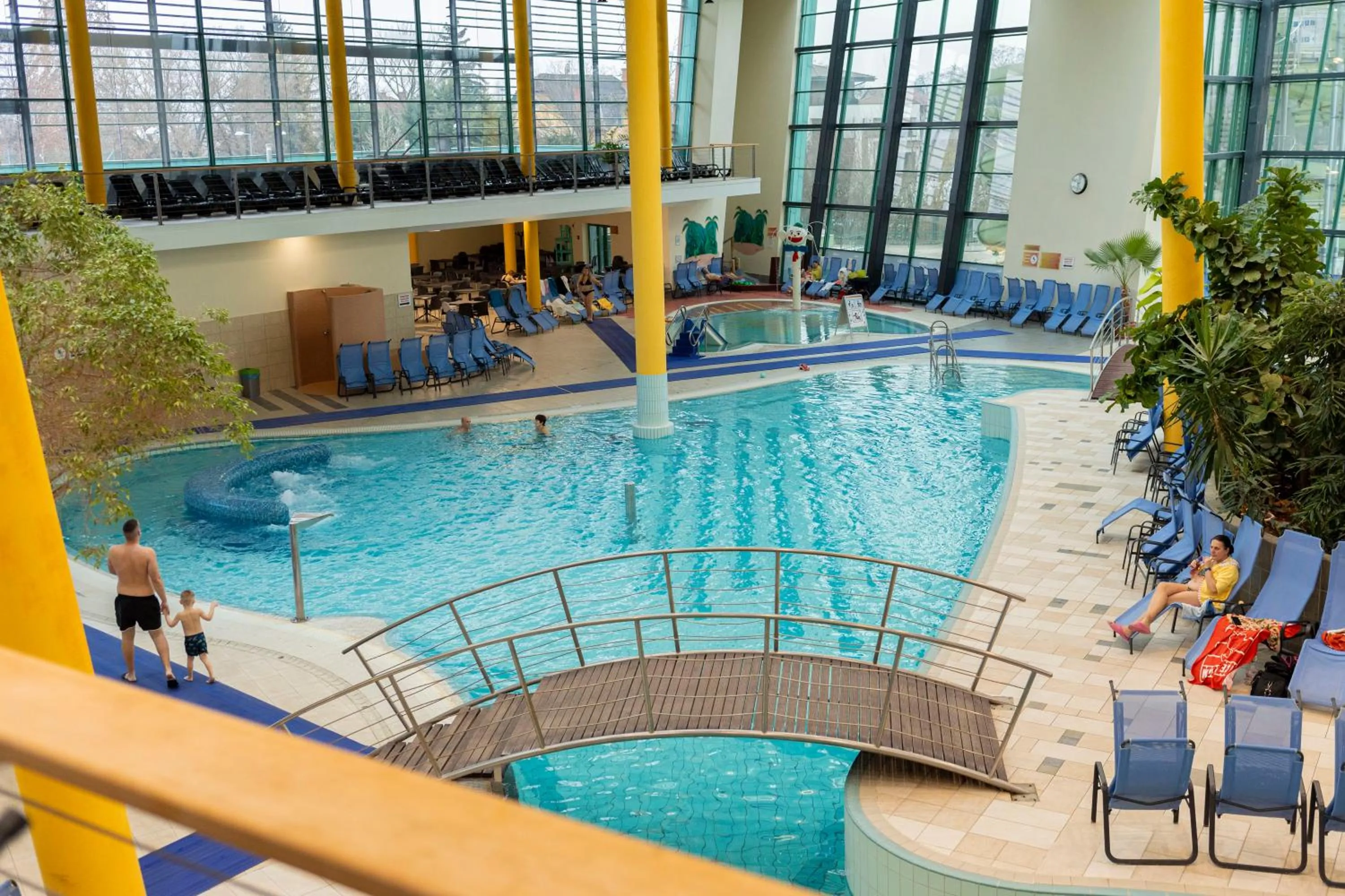 Swimming pool in Grand Hotel Esztergom