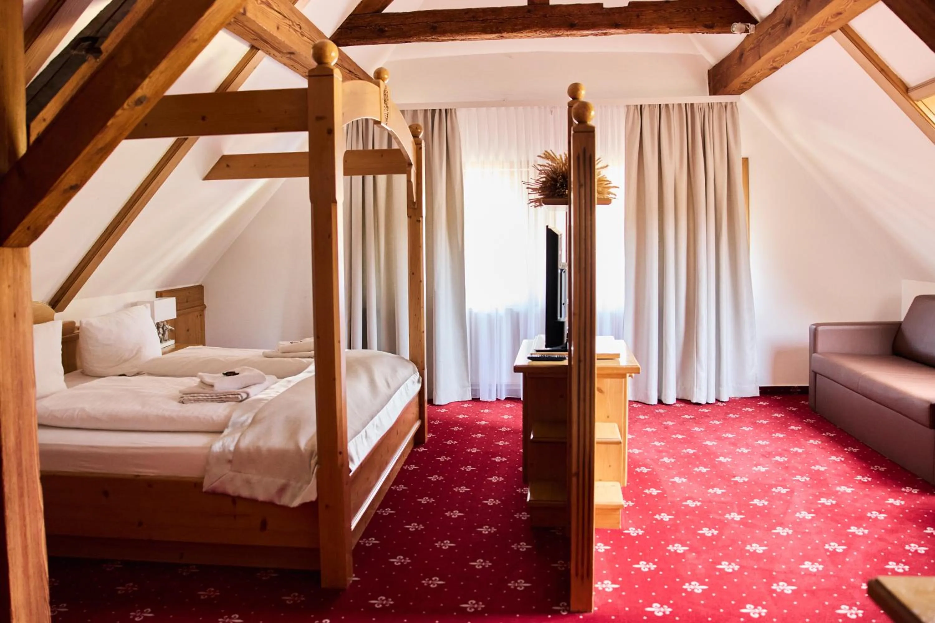 Photo of the whole room, Bed in Landhotel Traube