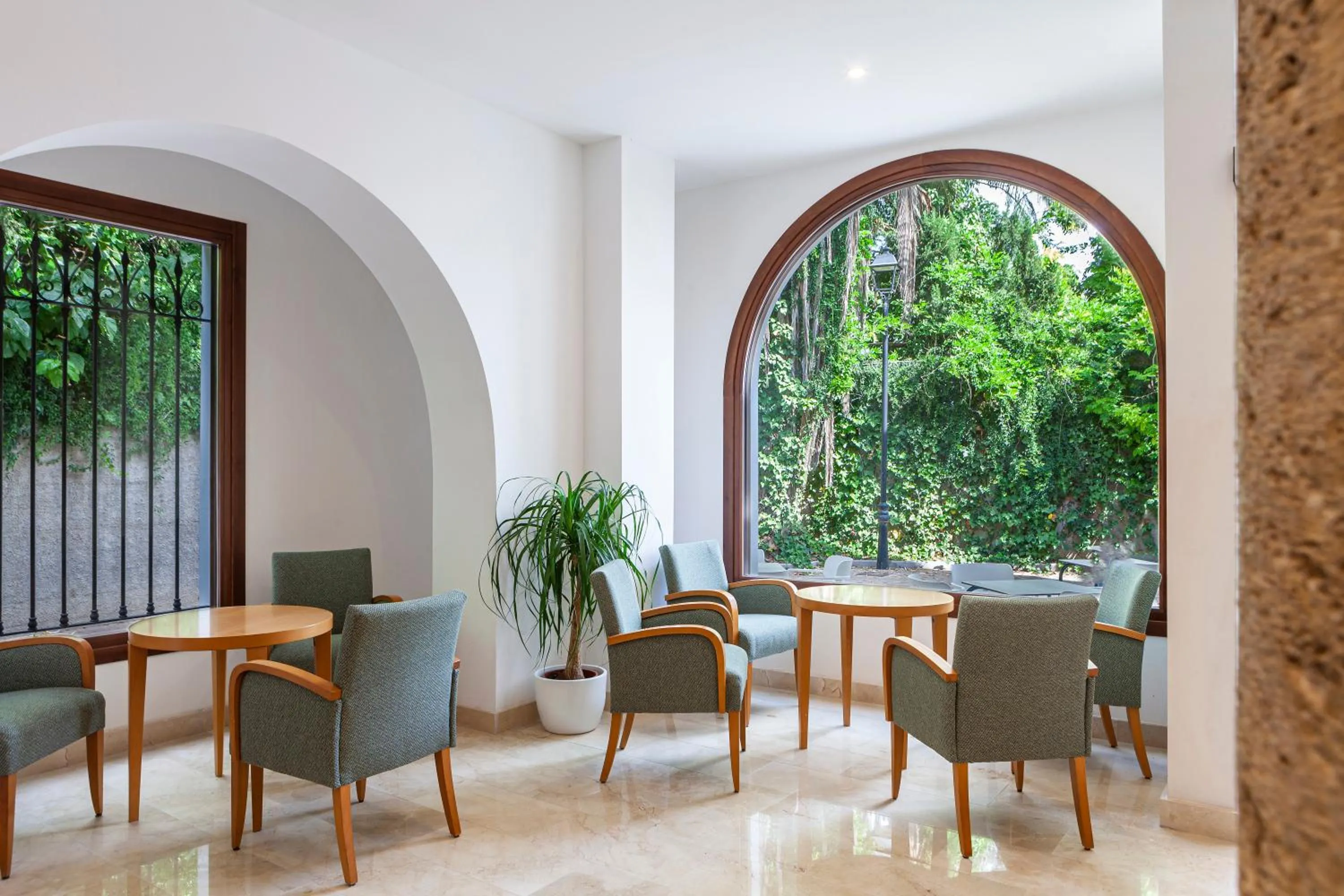 Lobby or reception in Ad Hoc Vitae Retreats & Health Only Adults