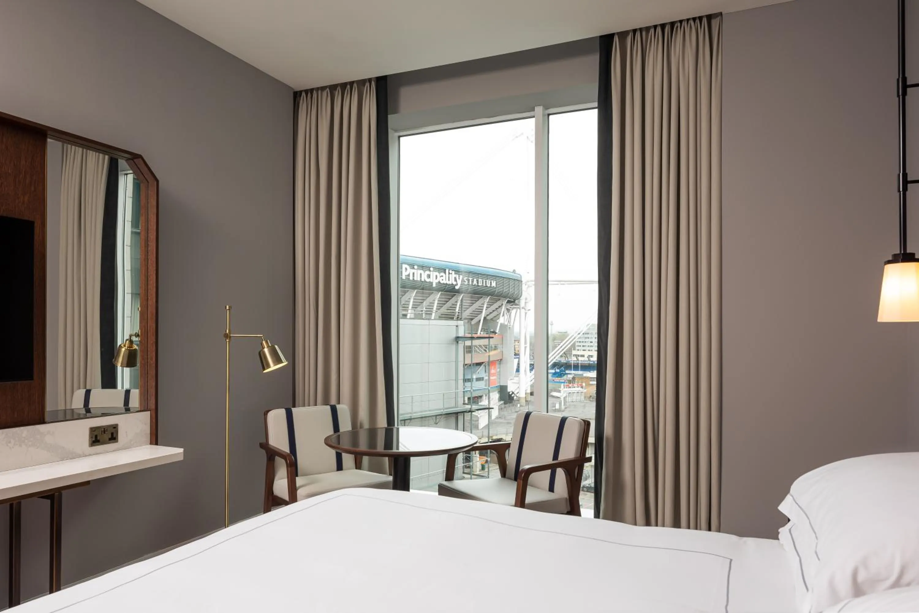 View (from property/room), Bed in The Parkgate Hotel