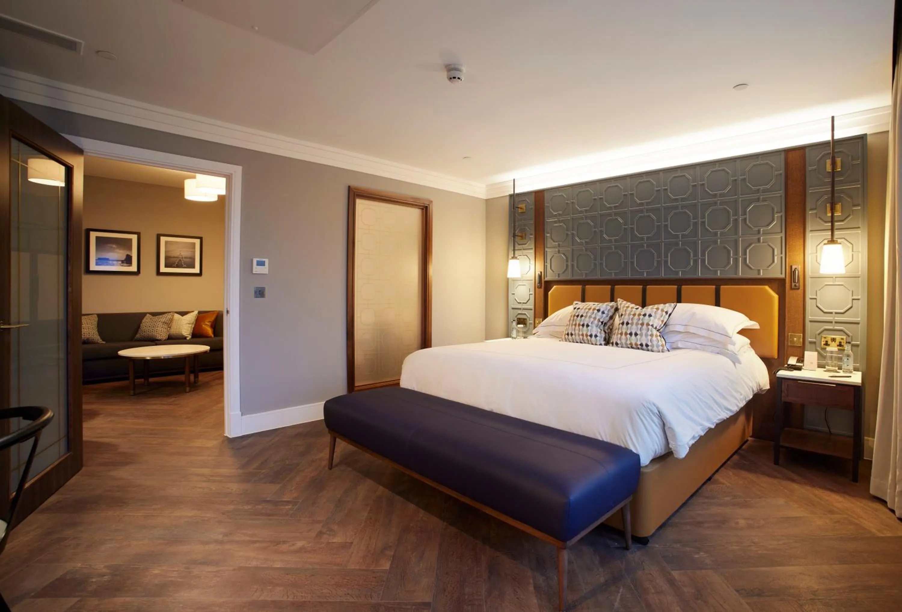 Bedroom, Bed in The Parkgate Hotel