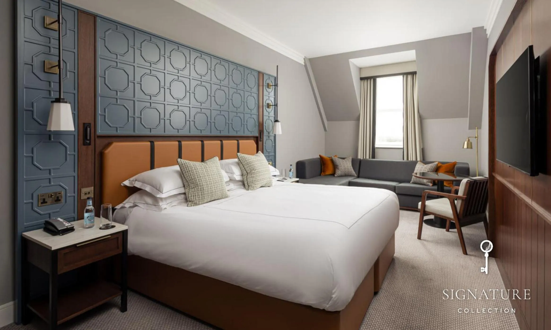 Bed in The Parkgate Hotel