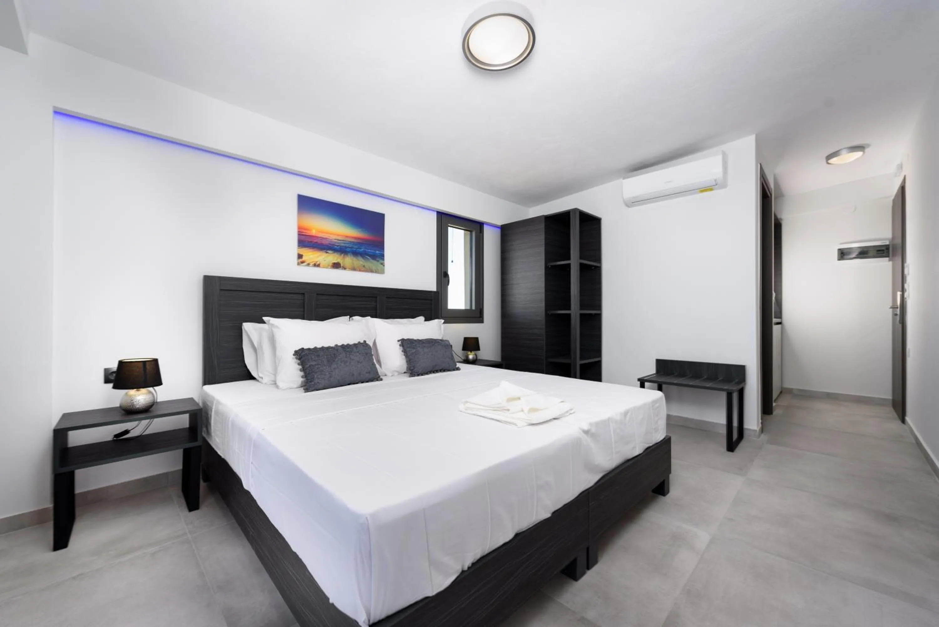 Photo of the whole room, Bed in ASTERAS STUDIOS