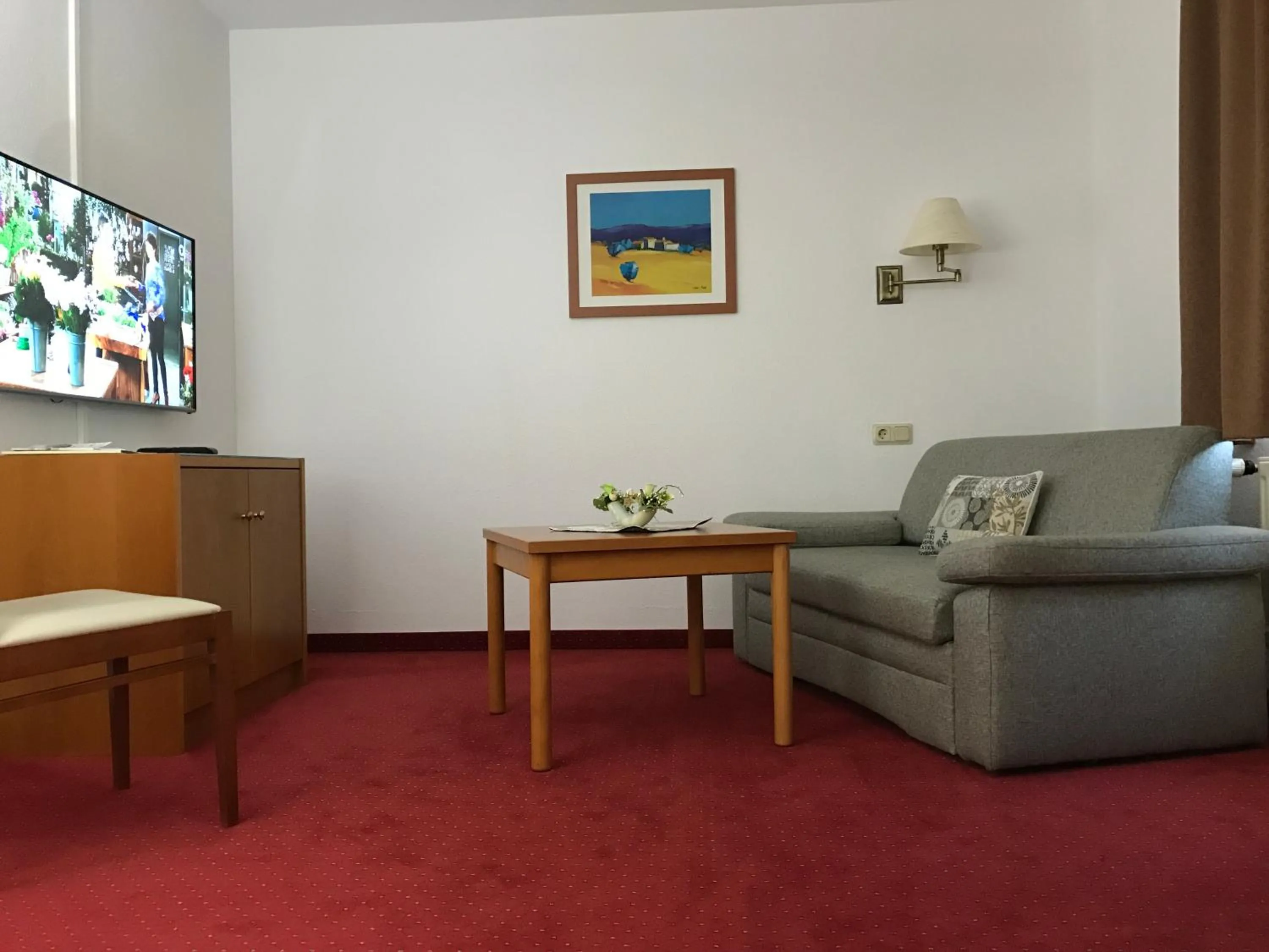 Photo of the whole room in gut-Hotel Pommernhotel Barth