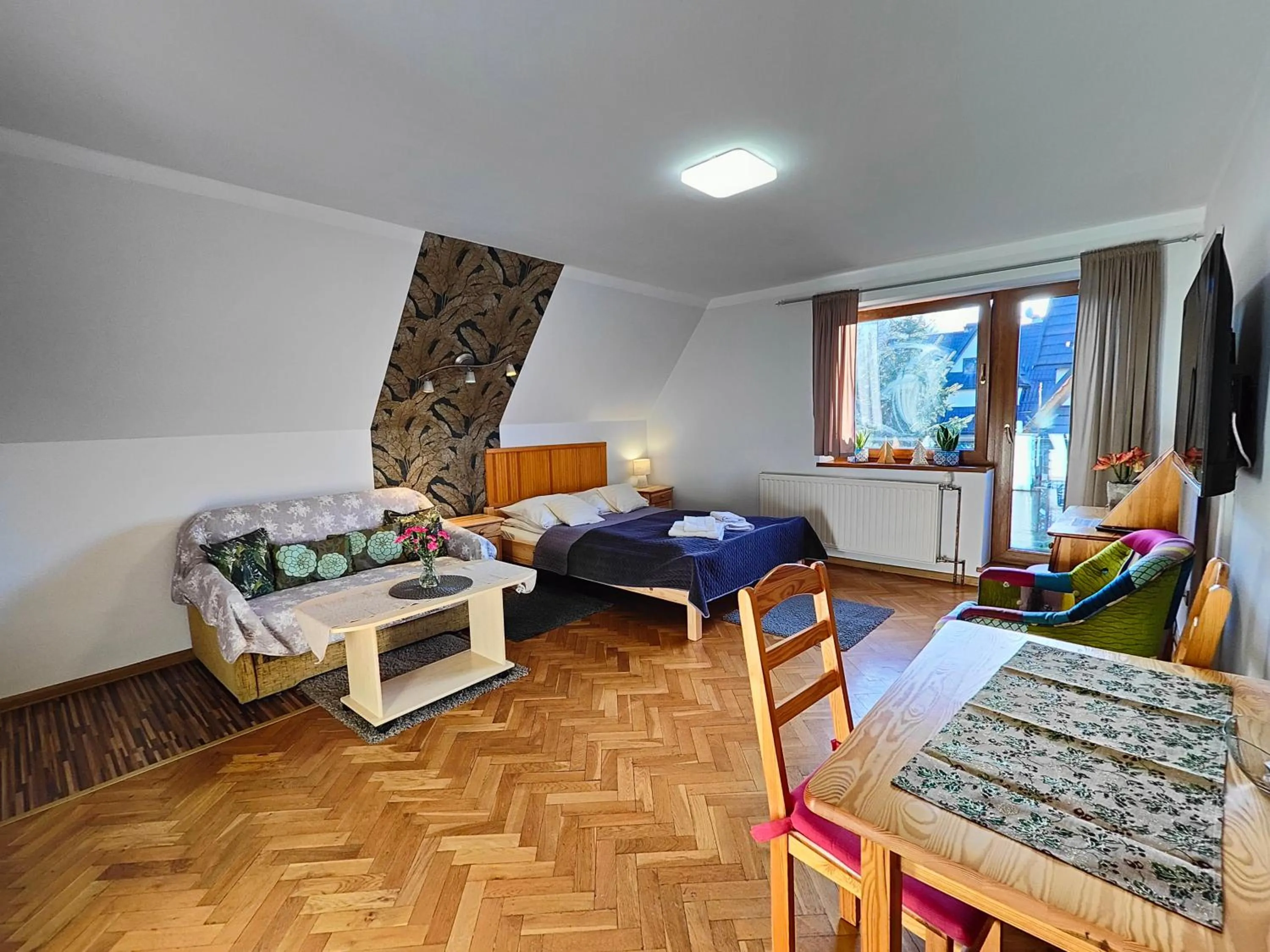 Bed in Willa Mozaika