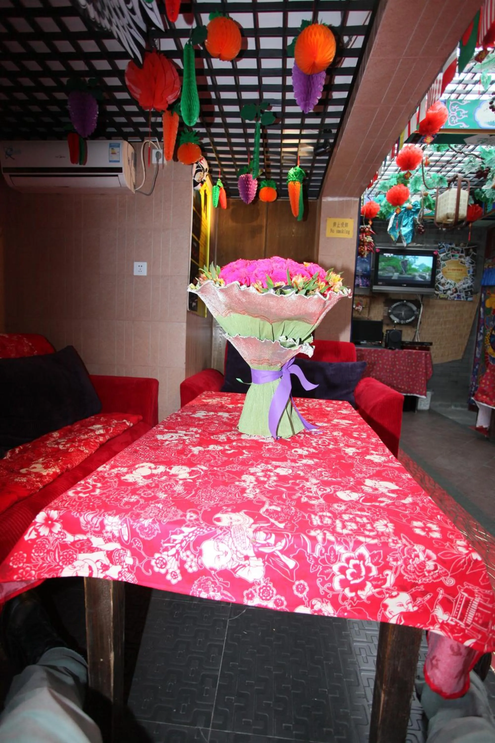 Decorative detail in Citycourt Hotel