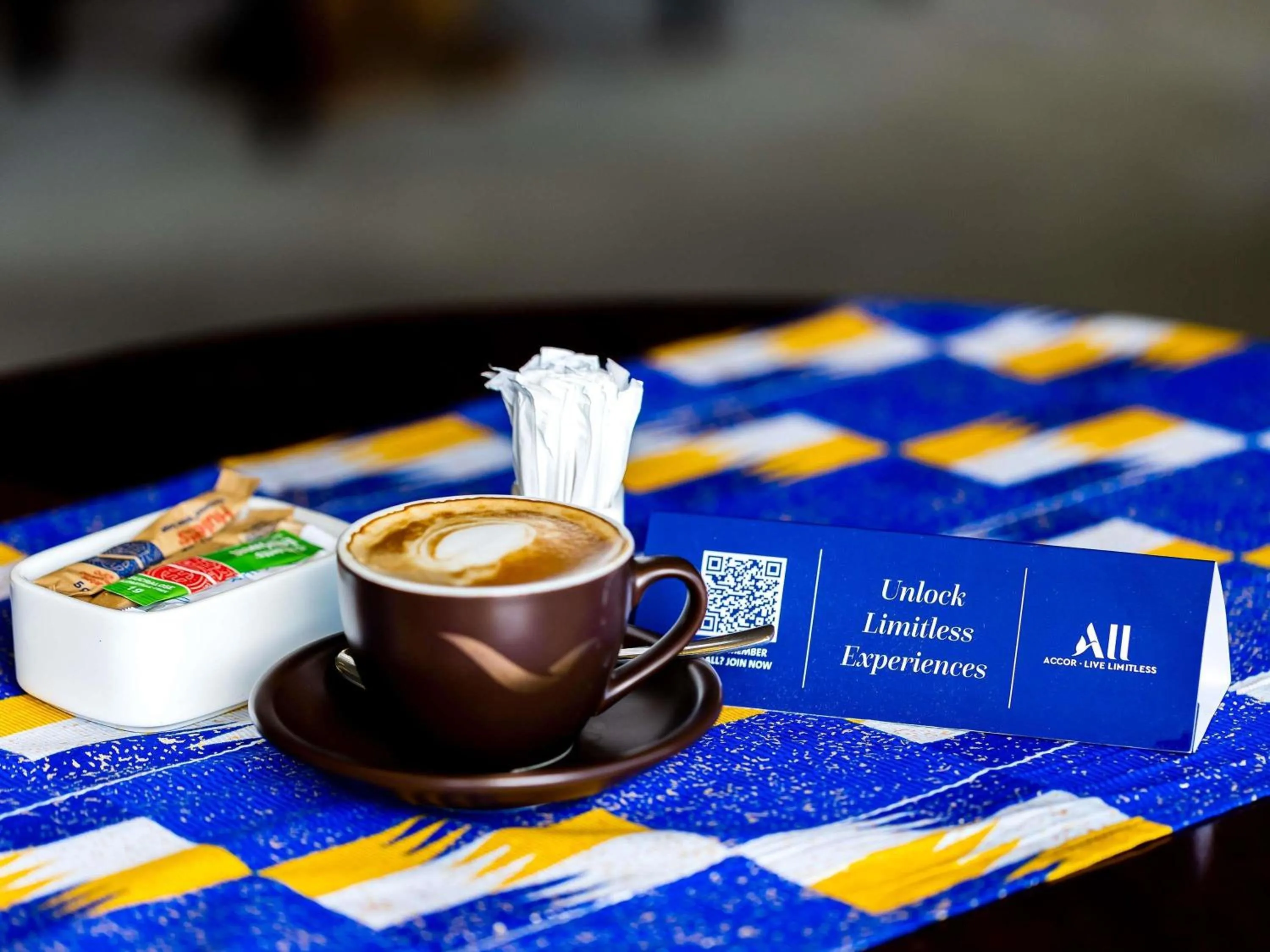 Lounge or bar in Mövenpick Ambassador Hotel Accra