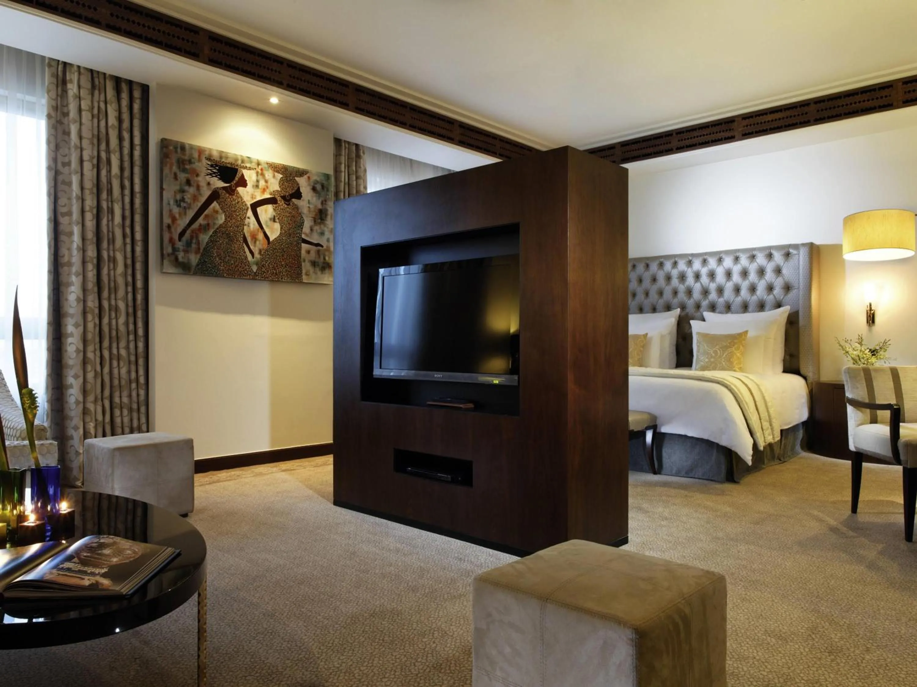 Bedroom, Bed in Mövenpick Ambassador Hotel Accra