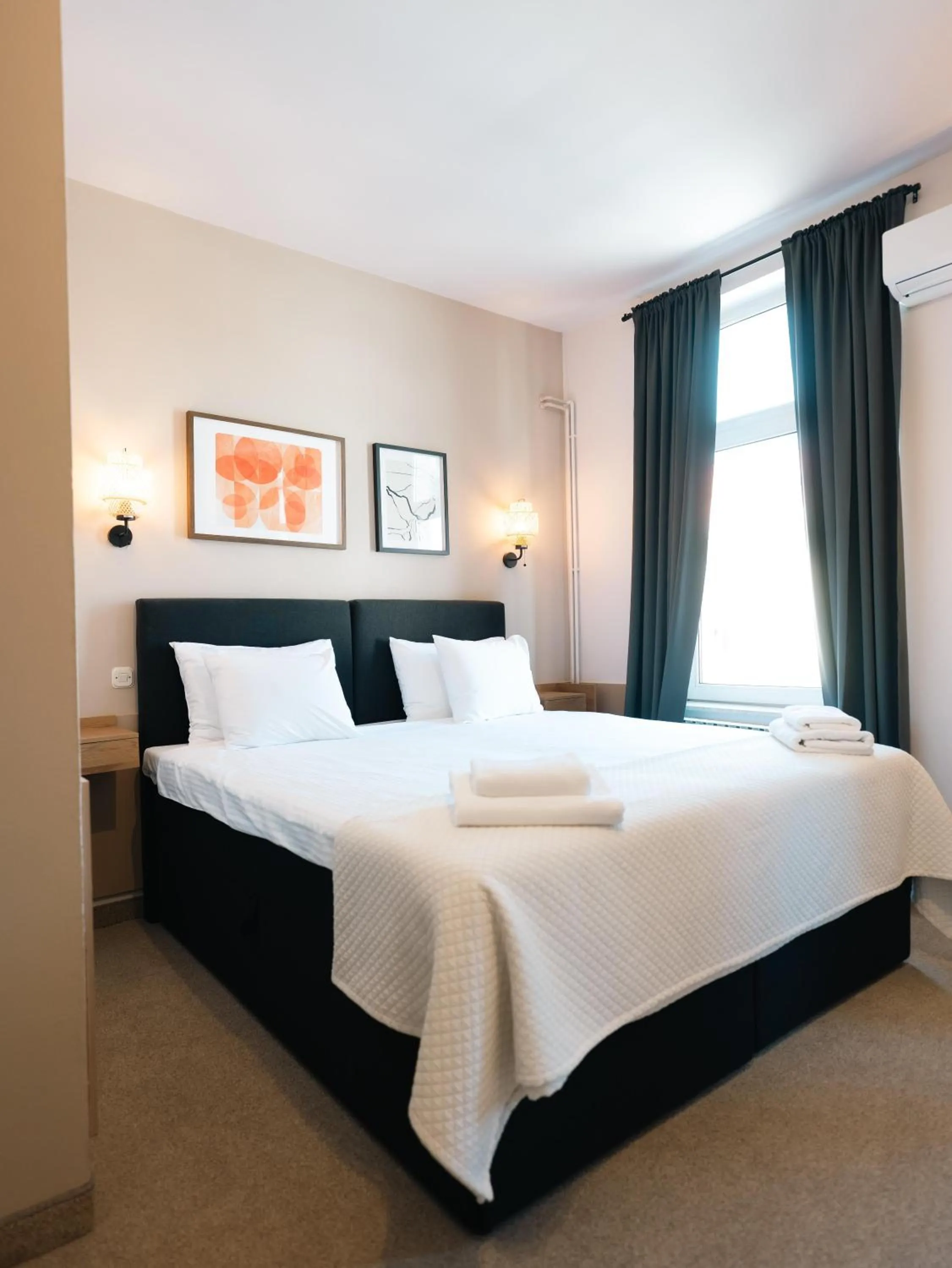 Bed in Hotel Admiral Vinkovci