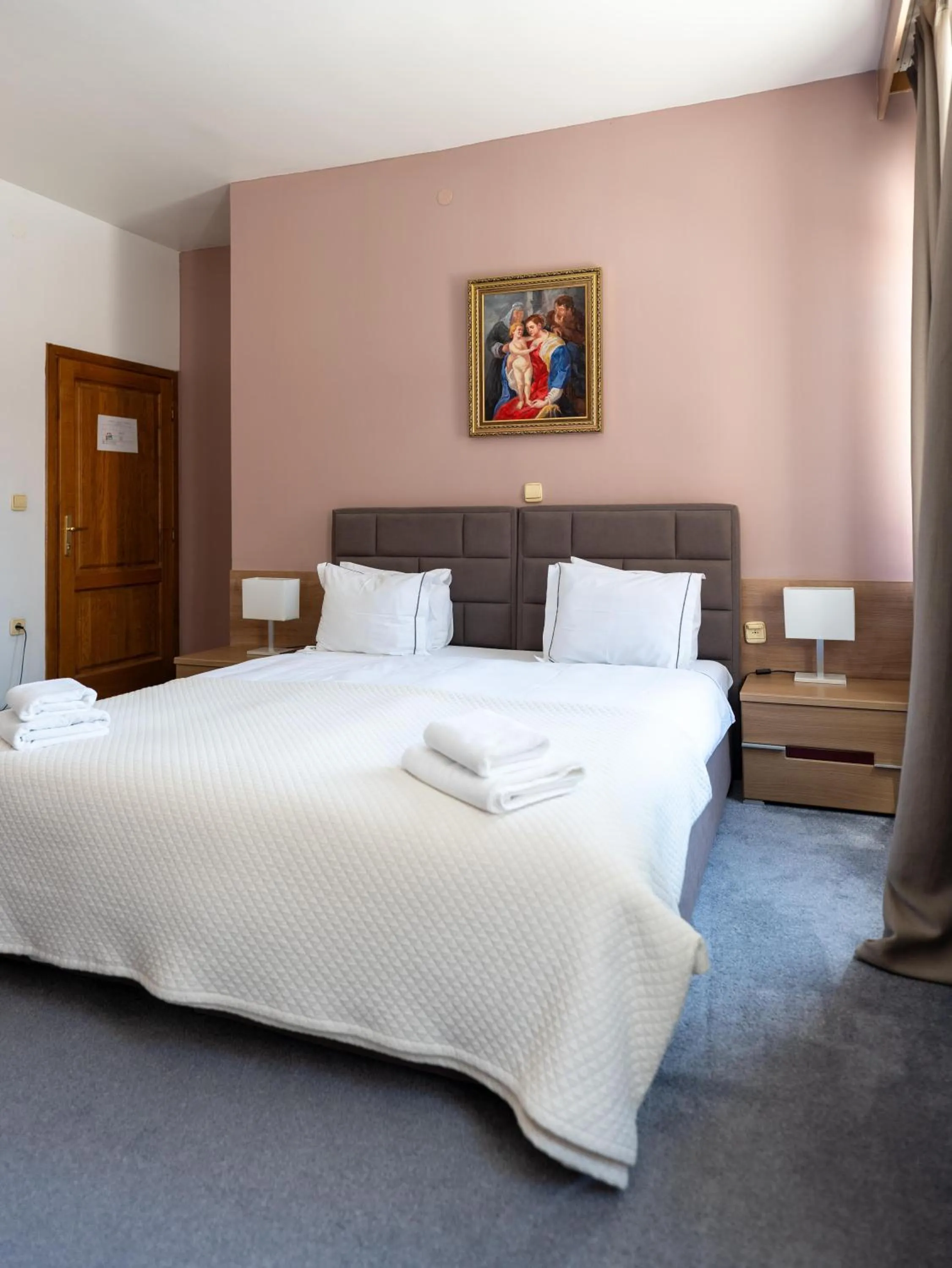 Bed in Hotel Admiral Vinkovci