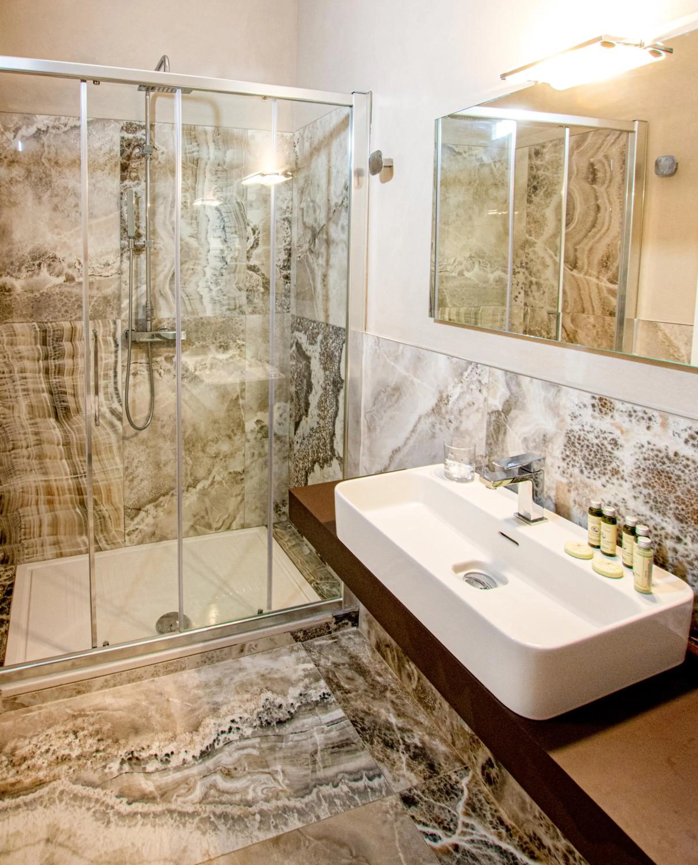 Shower in Hotel Cecina Beach