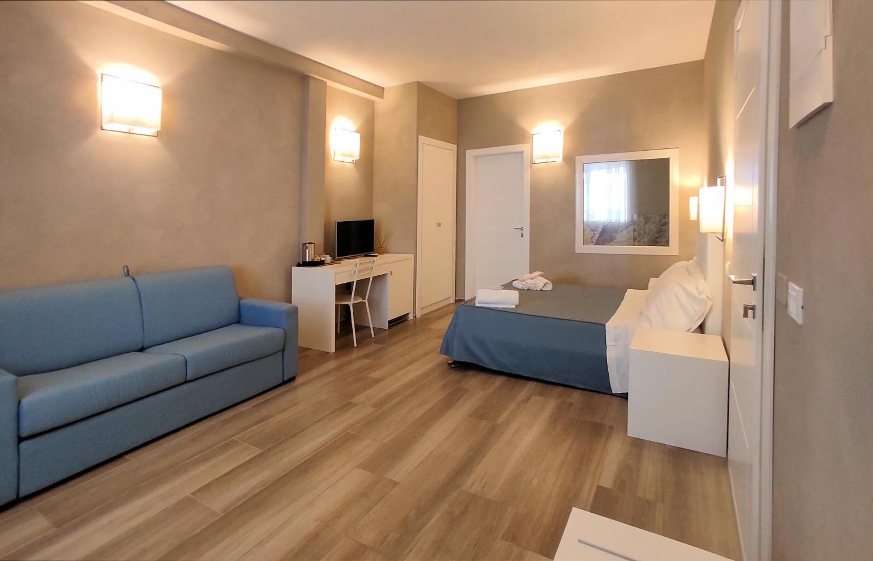 Bed in Hotel Cecina Beach