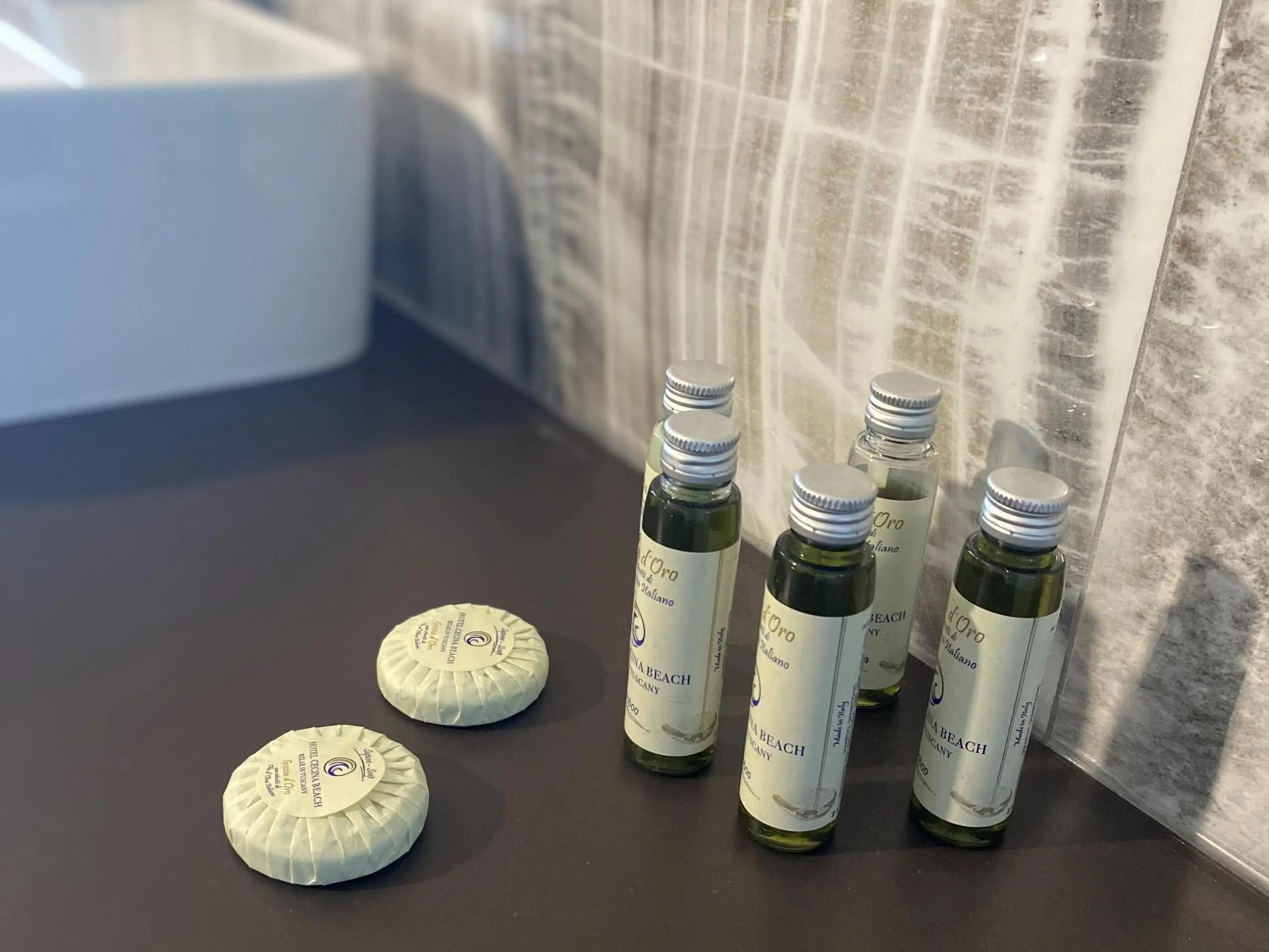 Bathroom in Hotel Cecina Beach