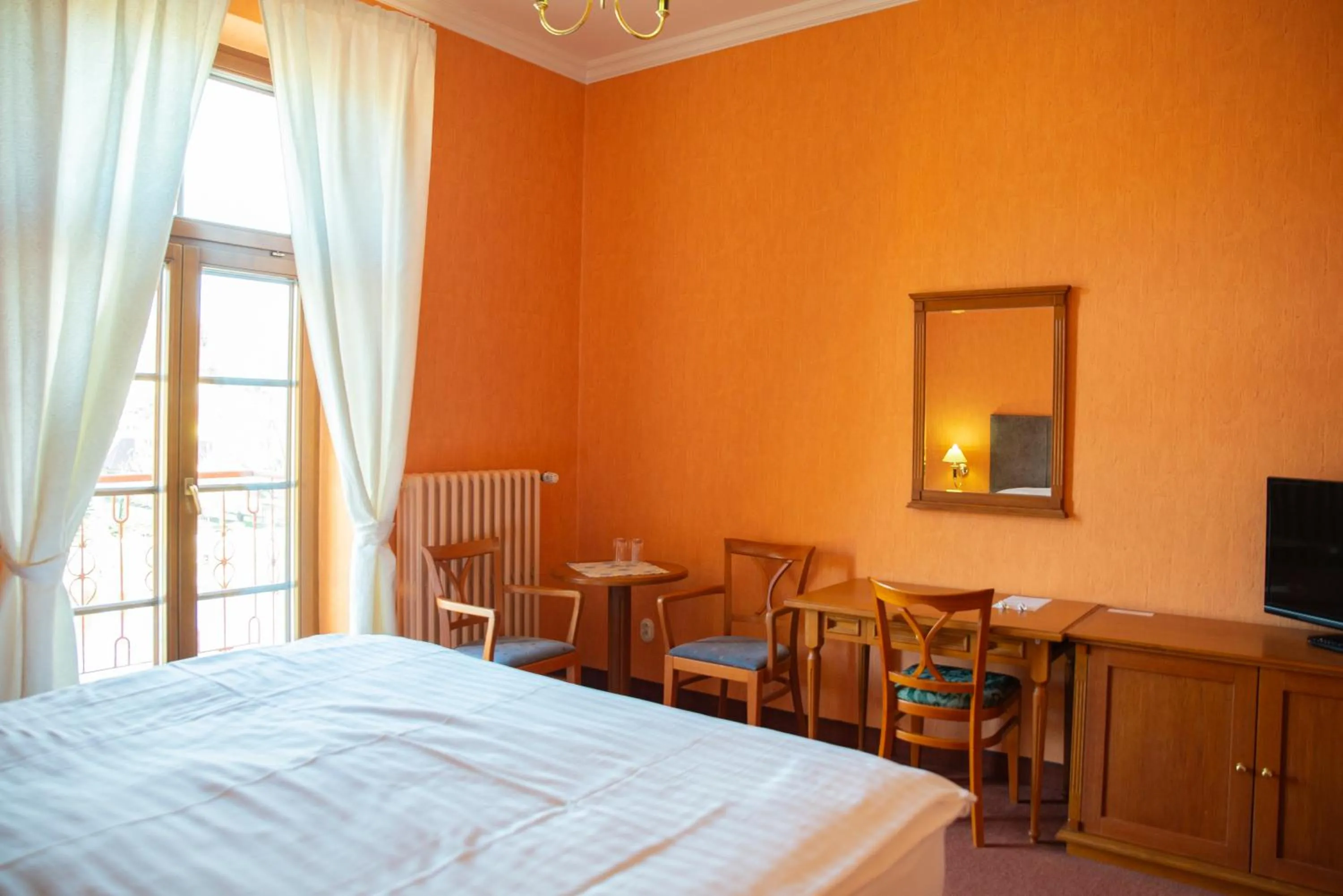 Bedroom, Bed in ROMANTIK HOTEL ELEONORA