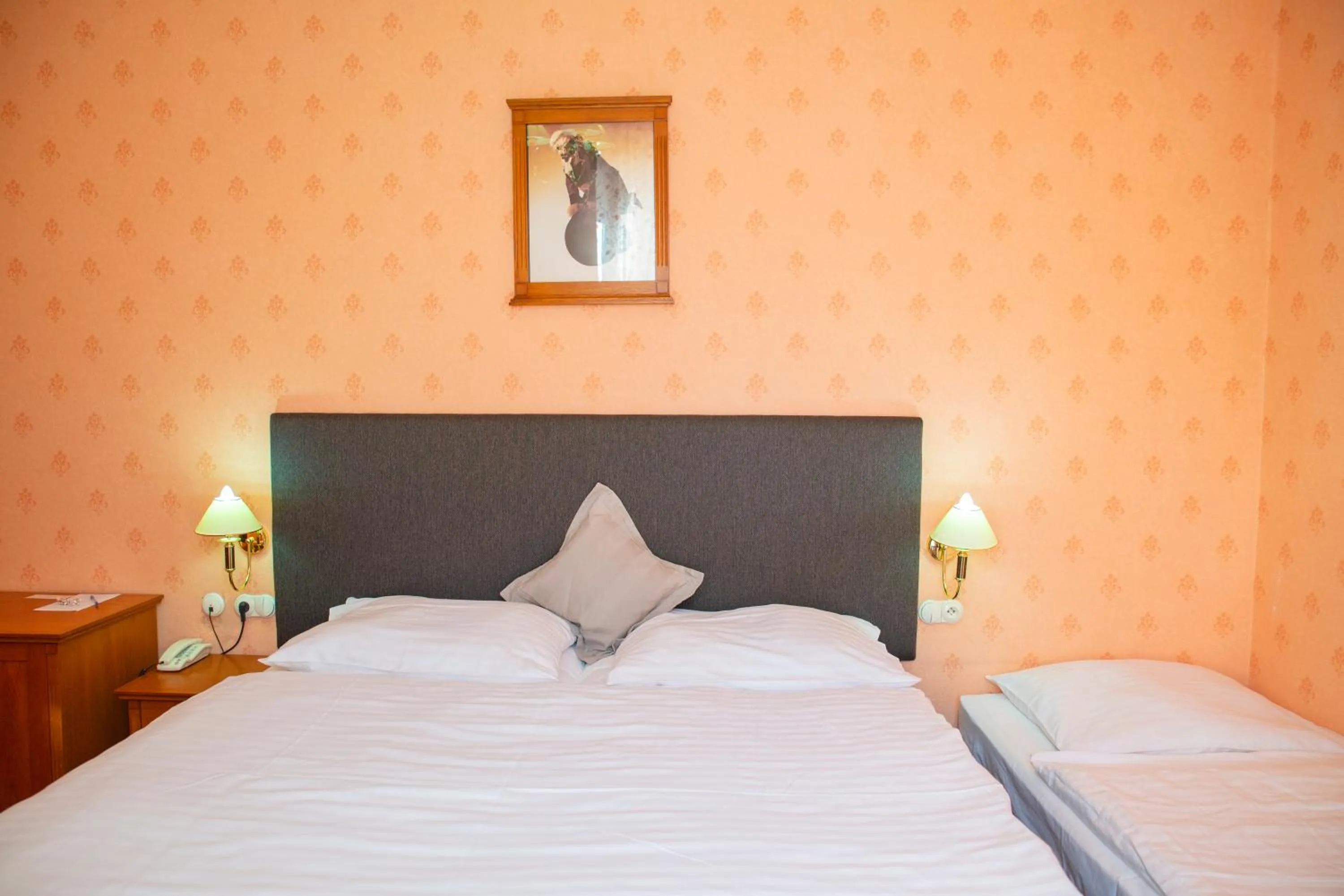 Bedroom, Bed in ROMANTIK HOTEL ELEONORA