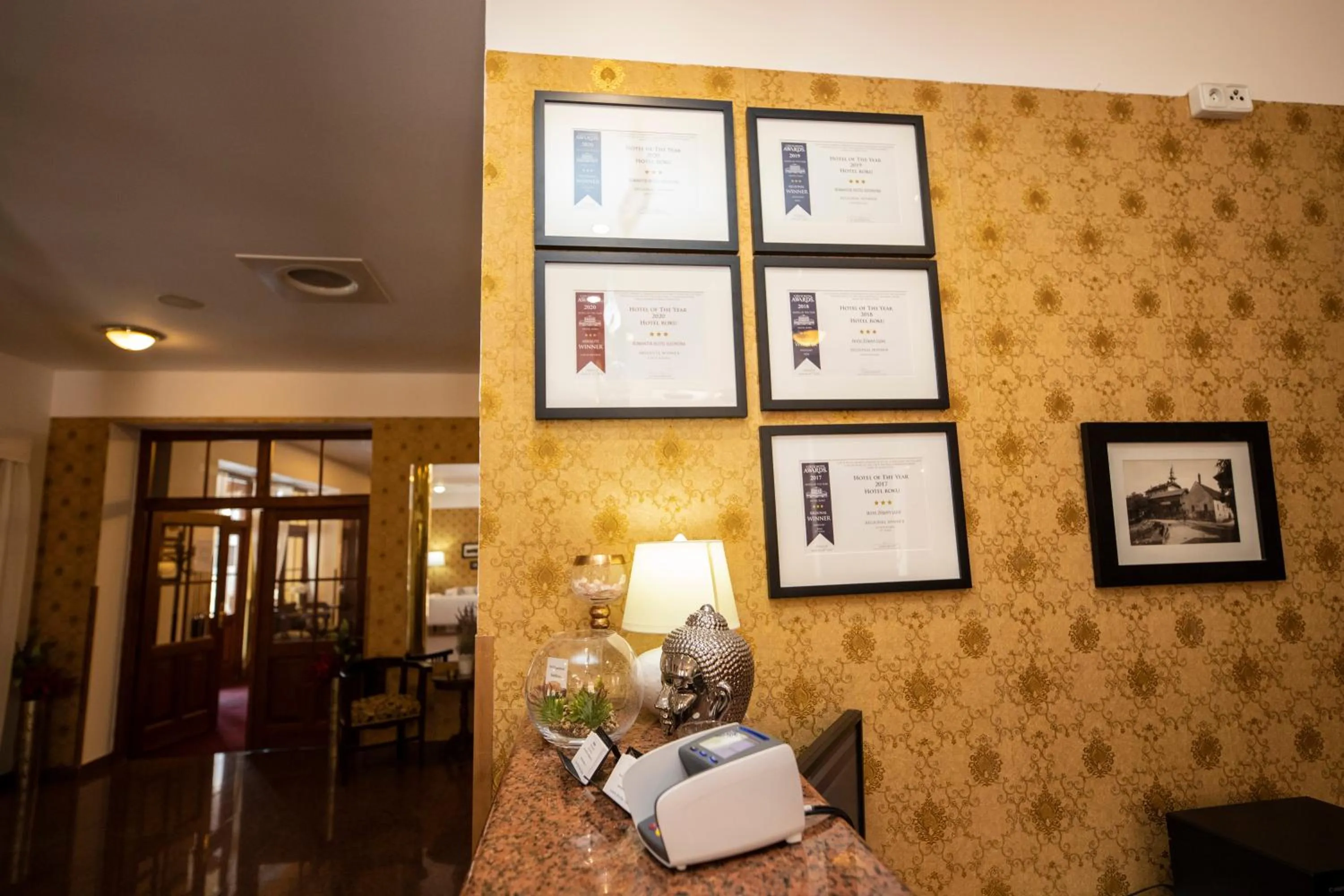 Lobby or reception in ROMANTIK HOTEL ELEONORA