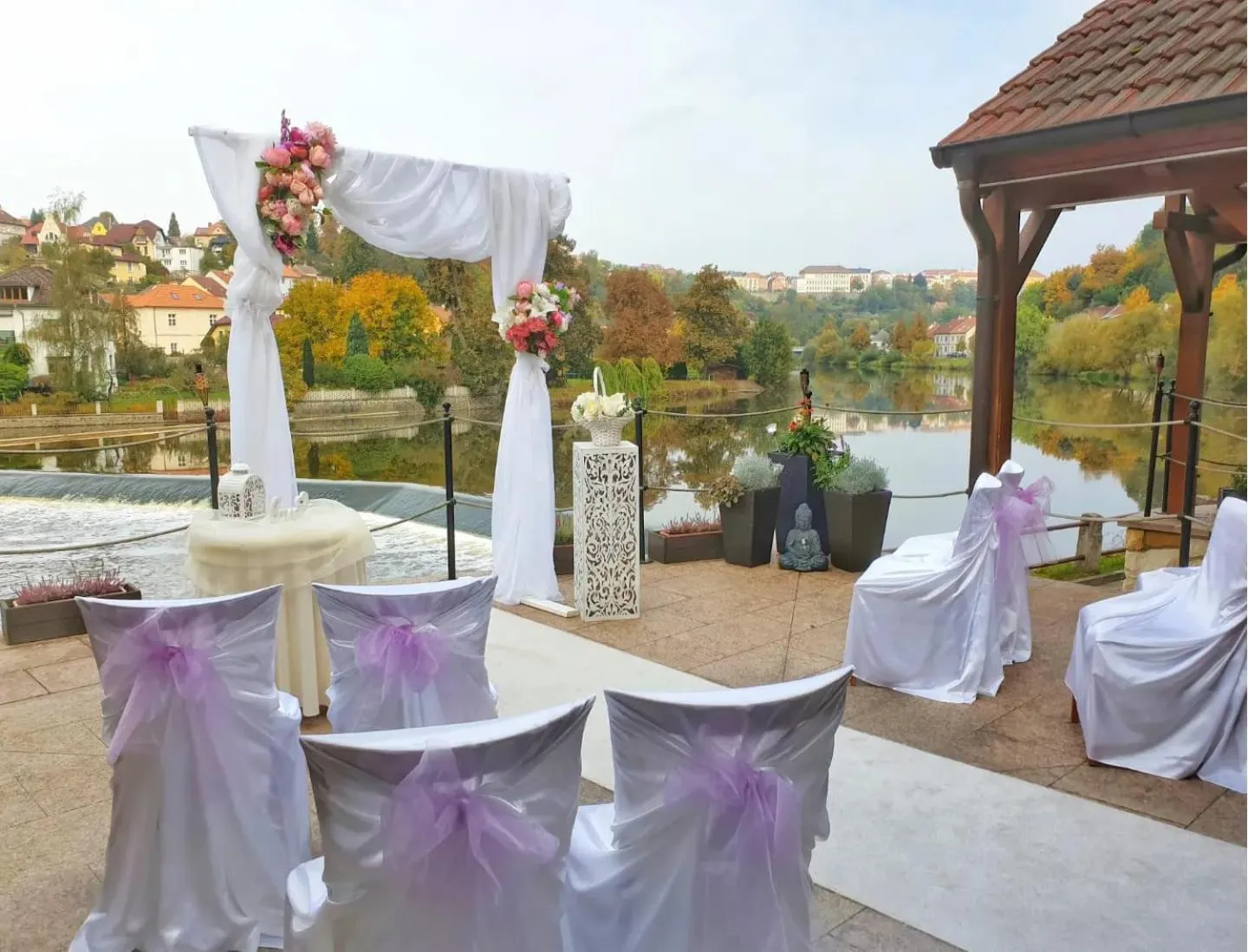 Property building in ROMANTIK HOTEL ELEONORA