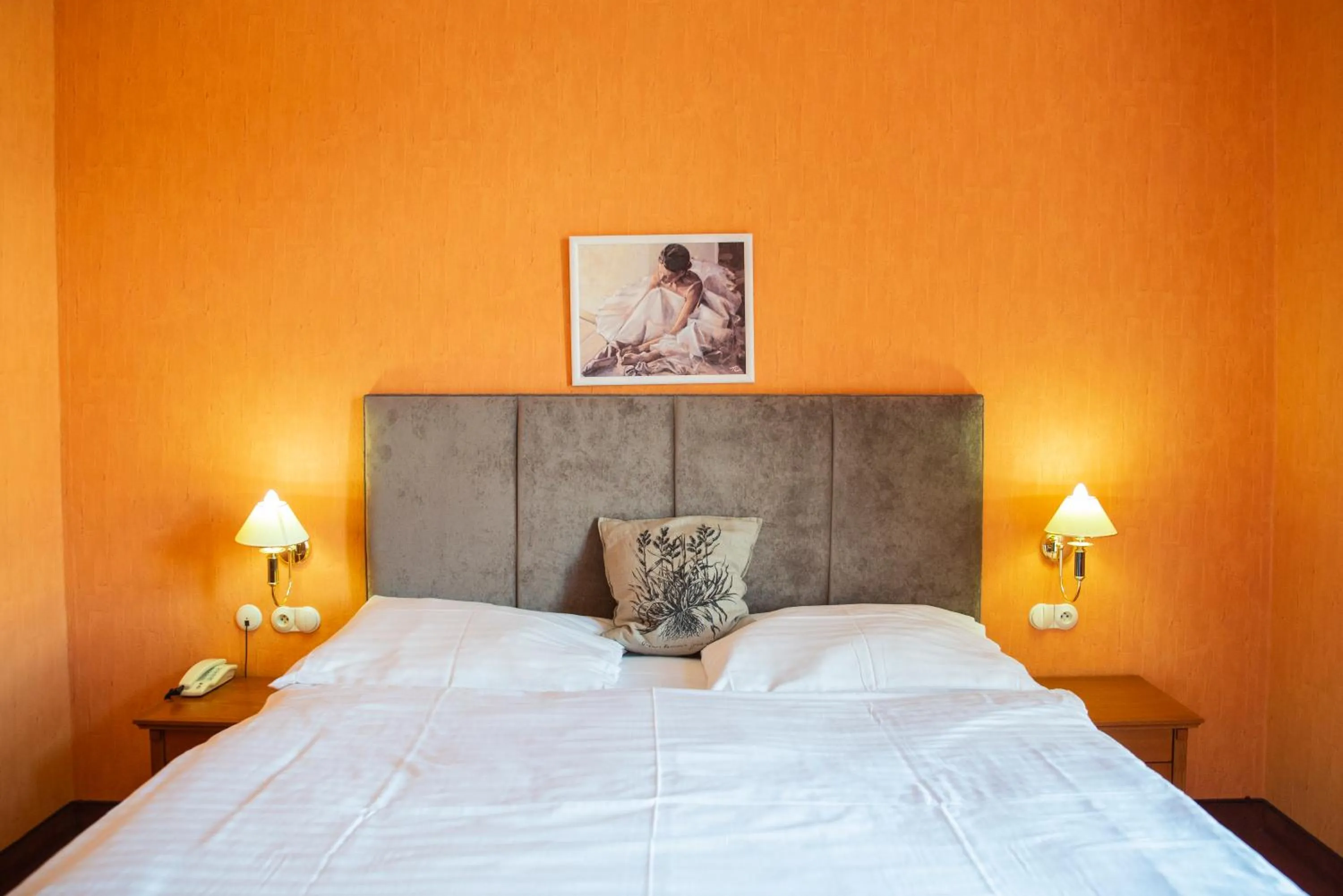 Bedroom, Bed in ROMANTIK HOTEL ELEONORA