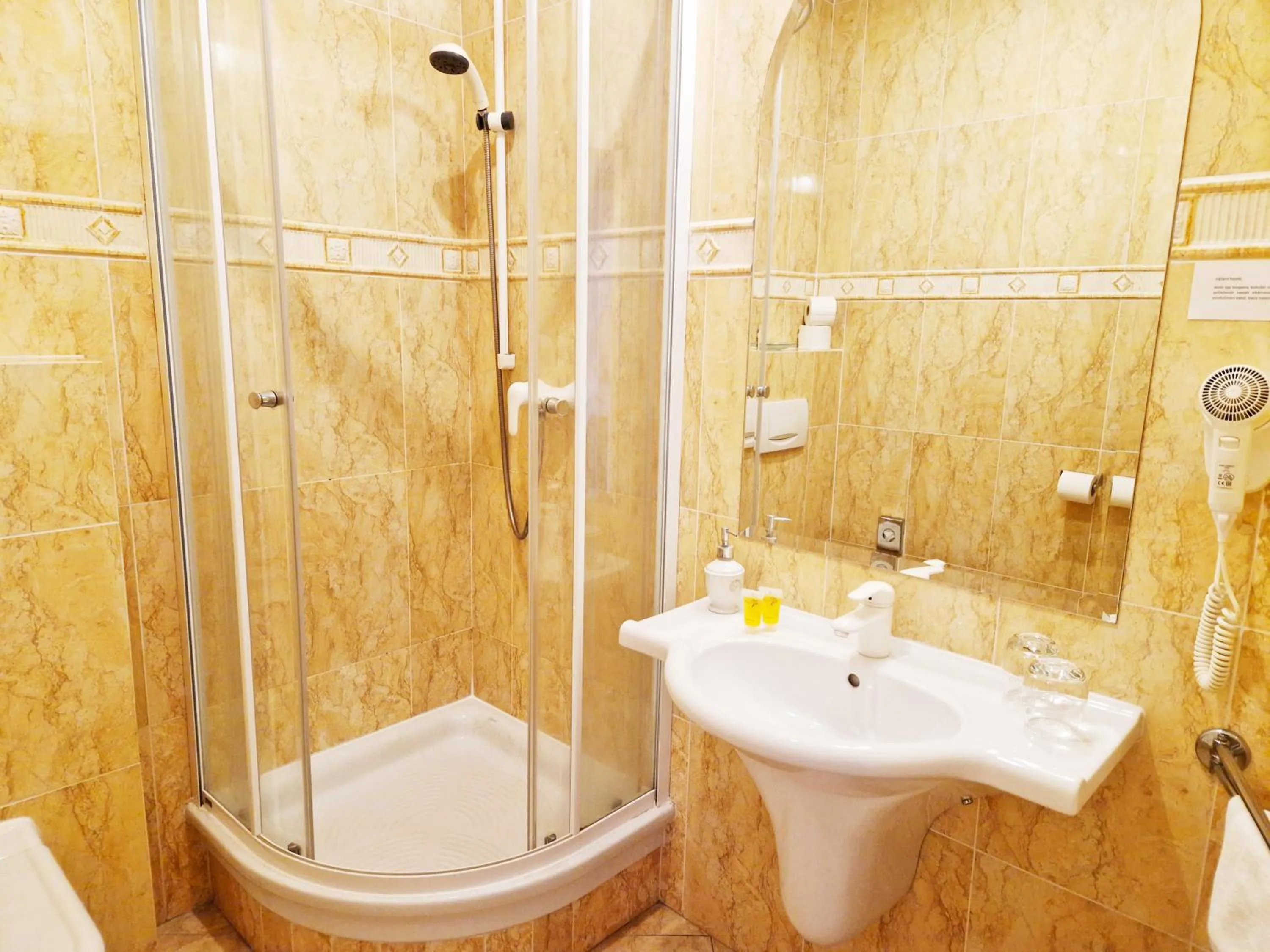 Bathroom in ROMANTIK HOTEL ELEONORA