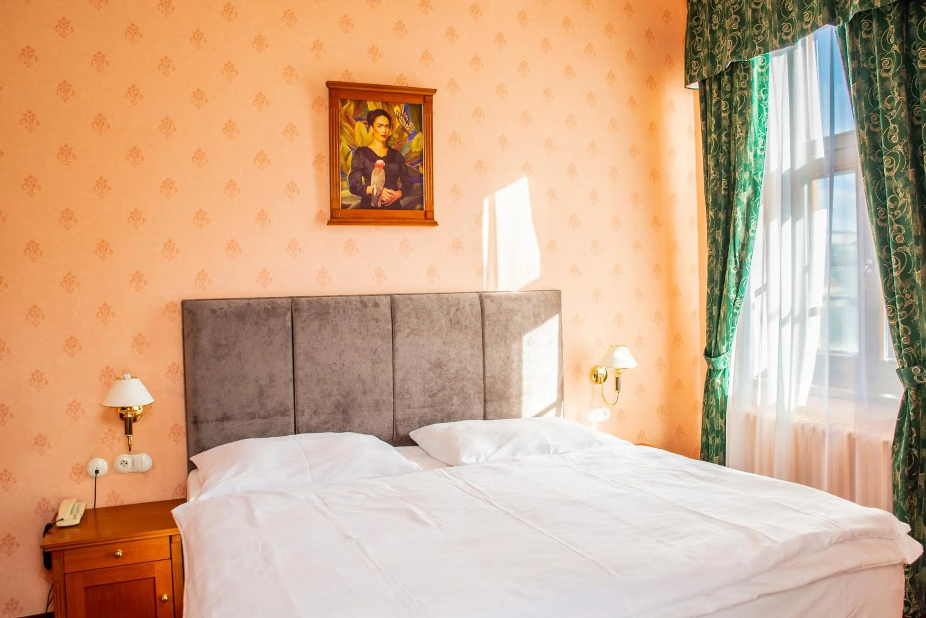 Double Room in ROMANTIK HOTEL ELEONORA Double Room in ROMANTIK HOTEL ELEONORA