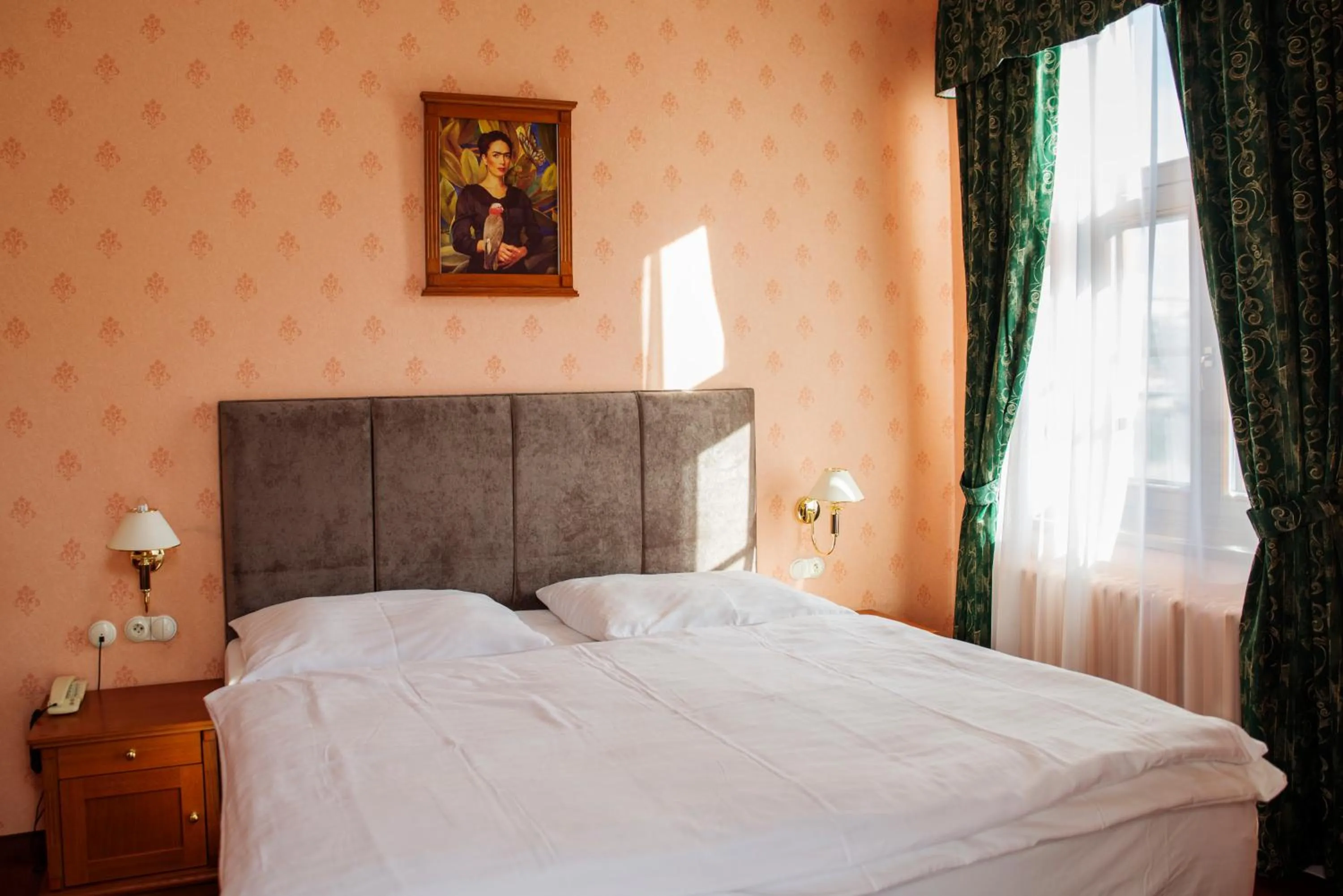 Bedroom, Bed in ROMANTIK HOTEL ELEONORA