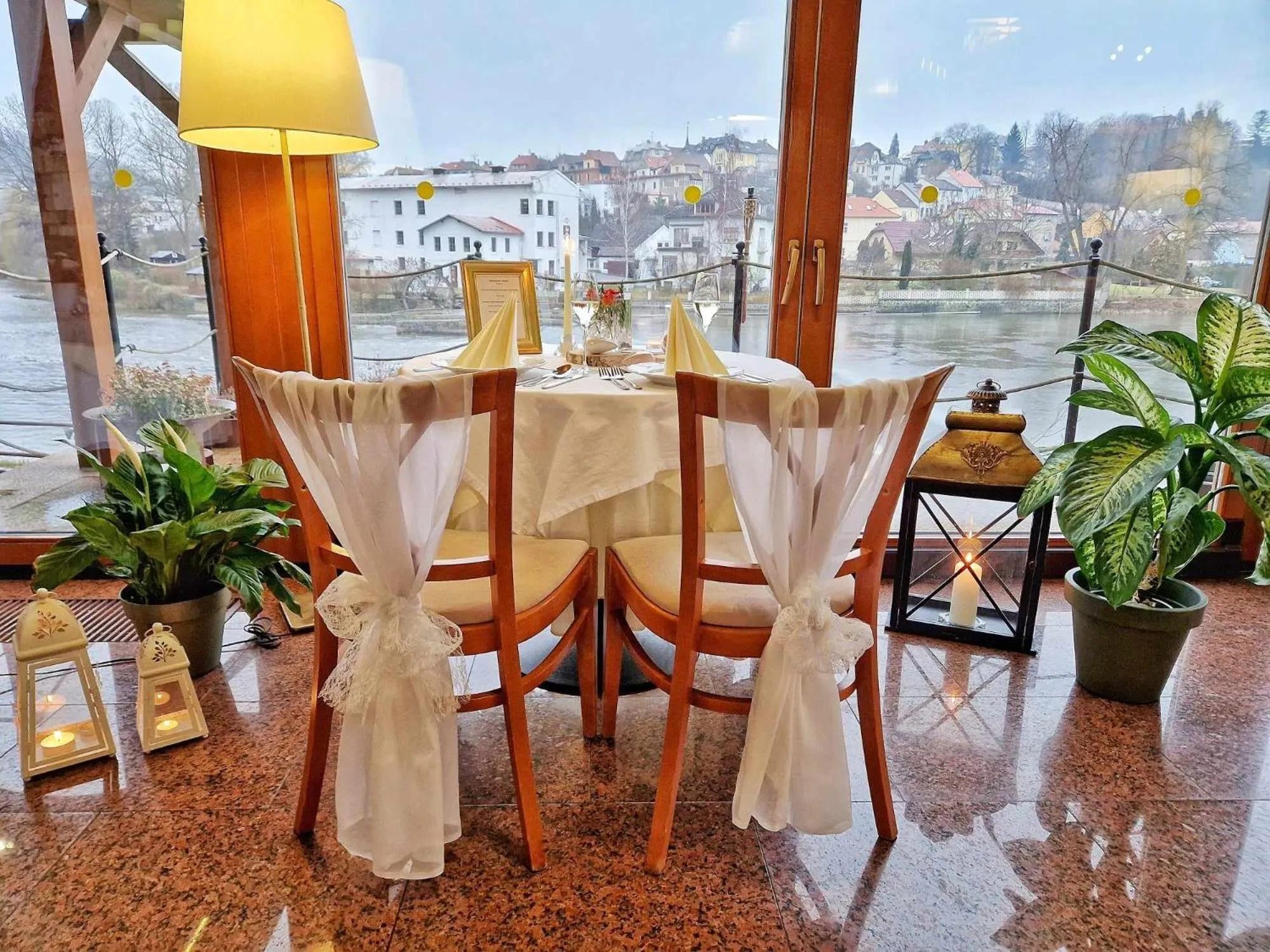 Restaurant/places to eat in ROMANTIK HOTEL ELEONORA