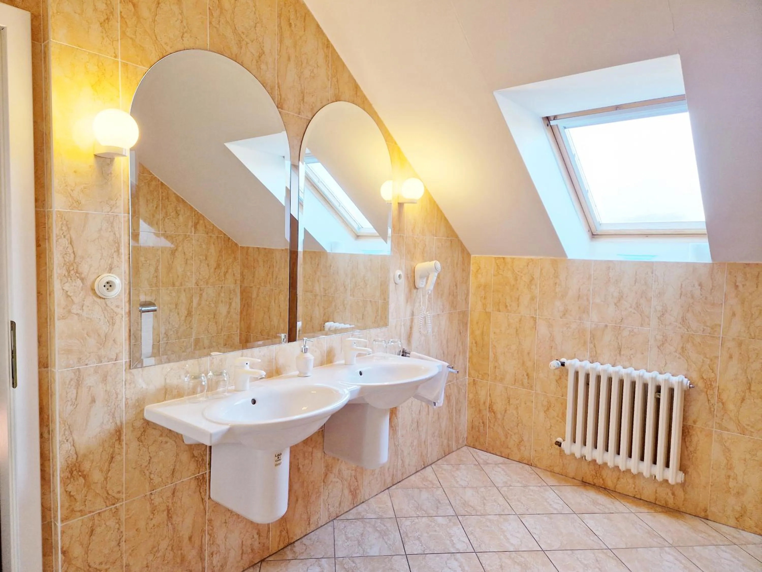 Bathroom in ROMANTIK HOTEL ELEONORA