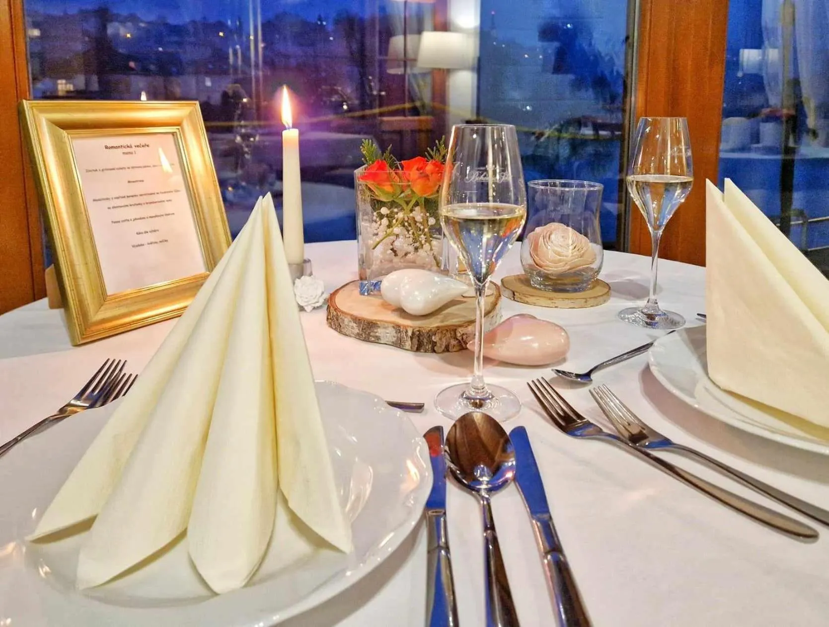 Restaurant/places to eat in ROMANTIK HOTEL ELEONORA