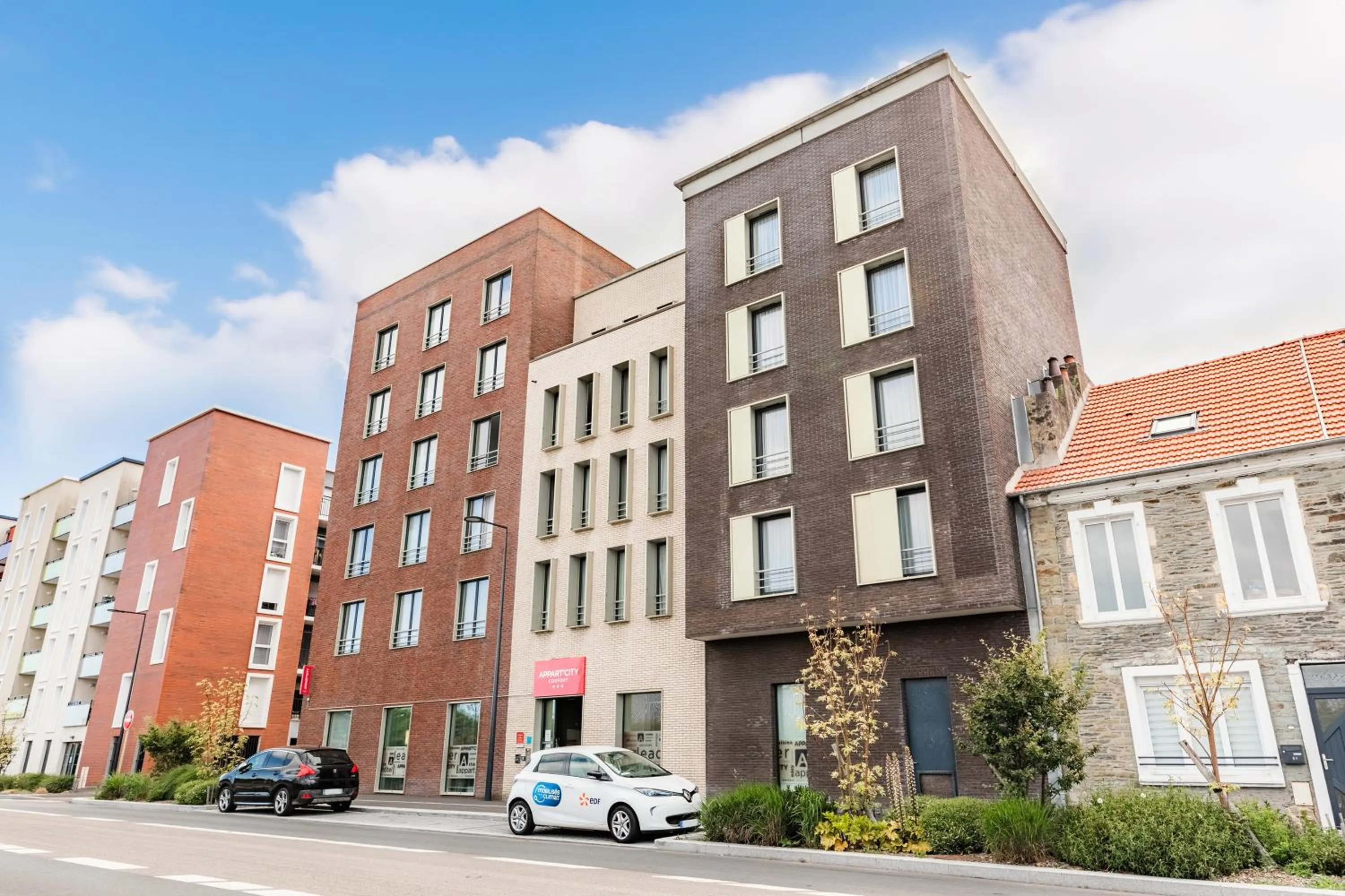 Facade/entrance in Appart'City Confort Cherbourg
