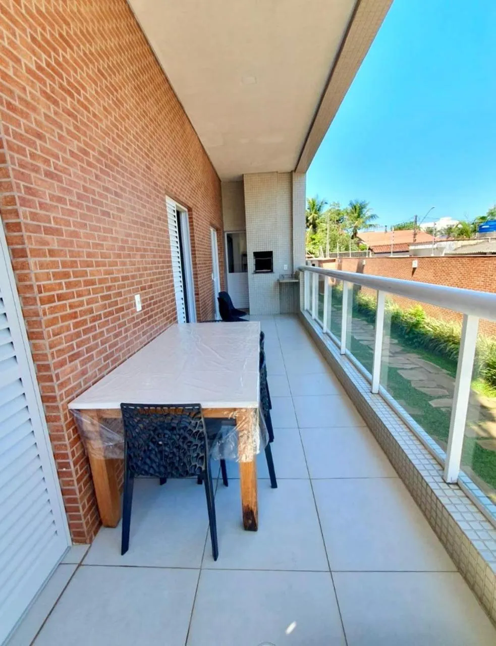 Apto. com varanda gourmet e piscina aquecida