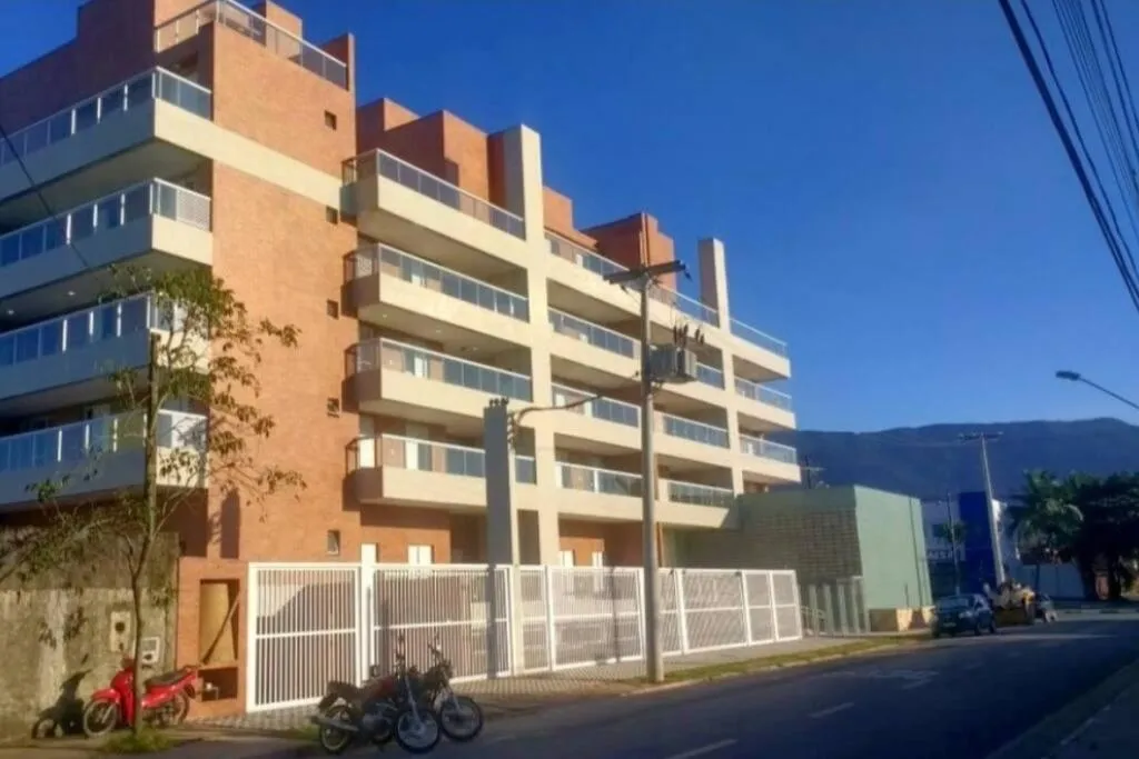 Apto. com varanda gourmet e piscina aquecida