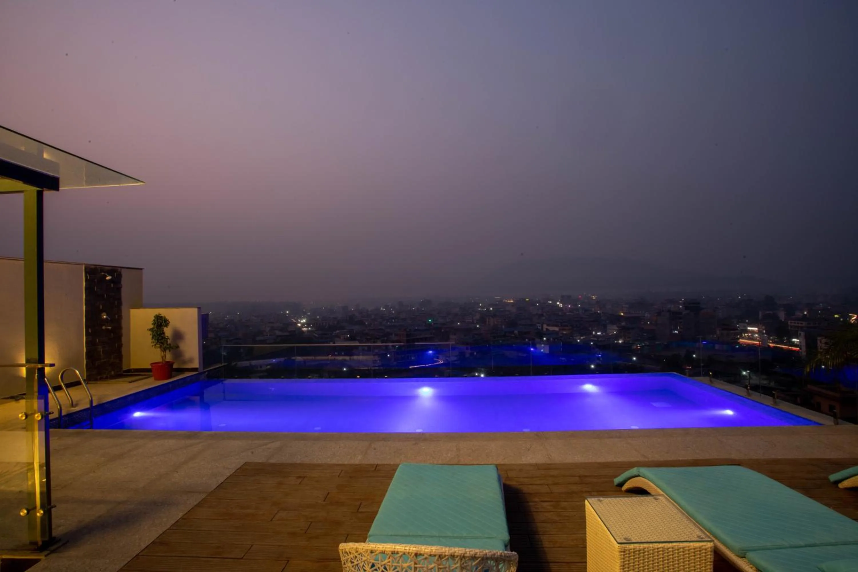 Swimming pool in Hotel Siraichuli
