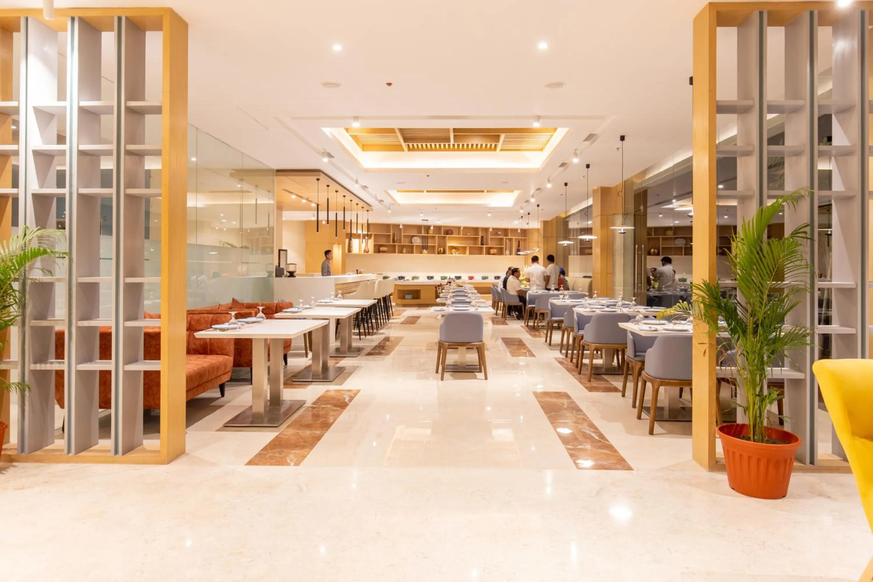 Restaurant/places to eat in Hotel Siraichuli