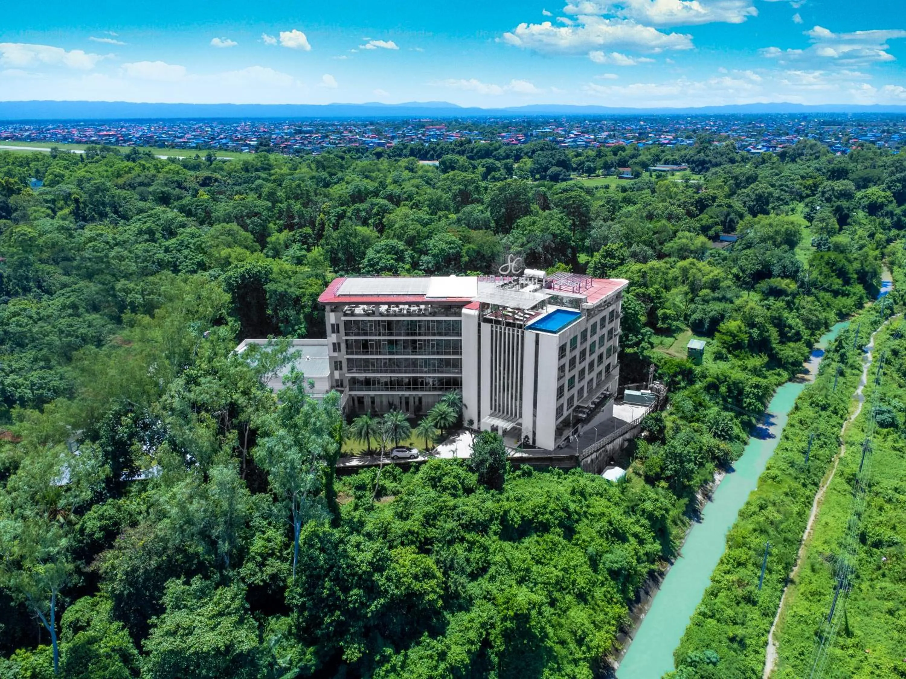 Property building in Hotel Siraichuli