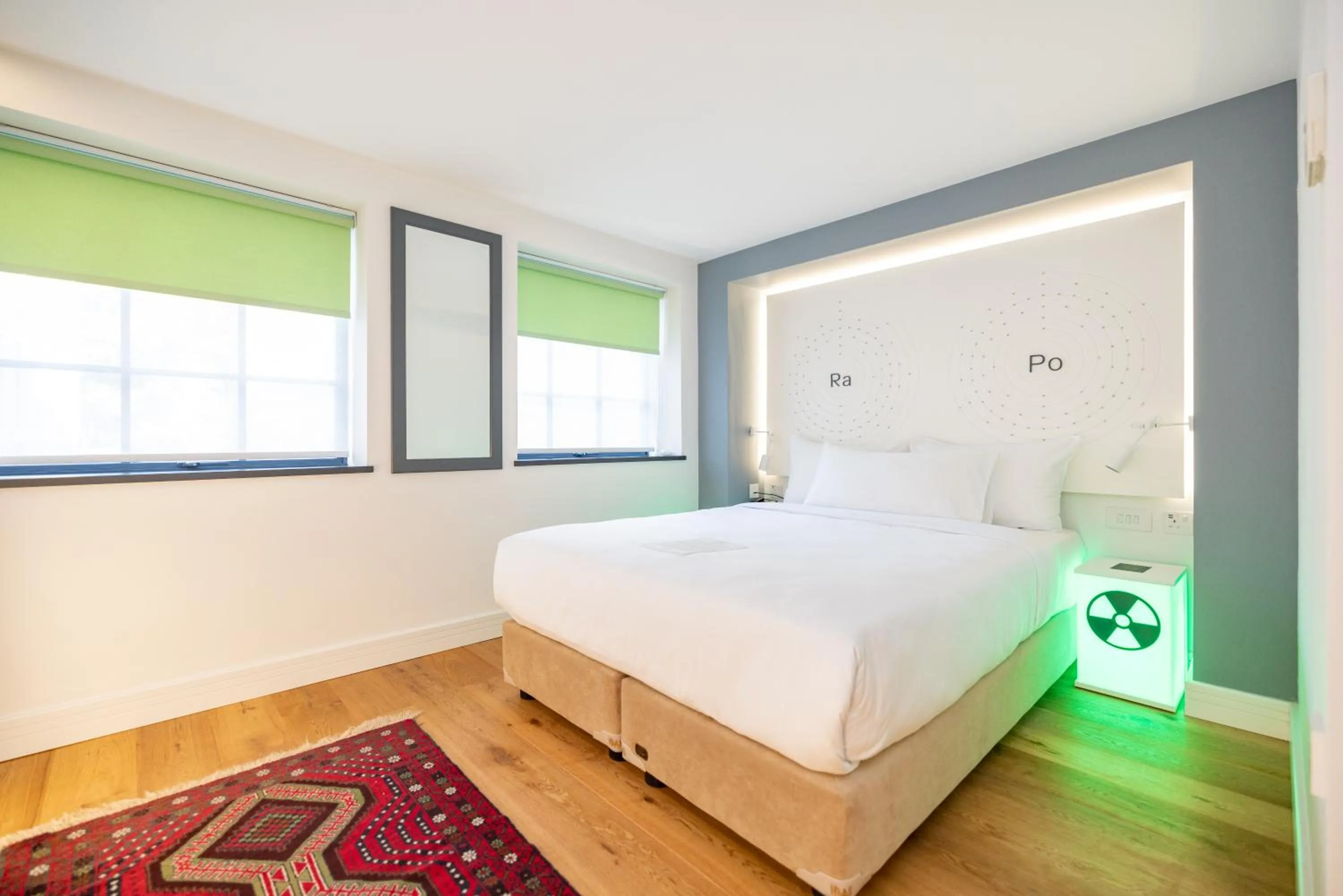 Bed in Limehouse Library Hotel