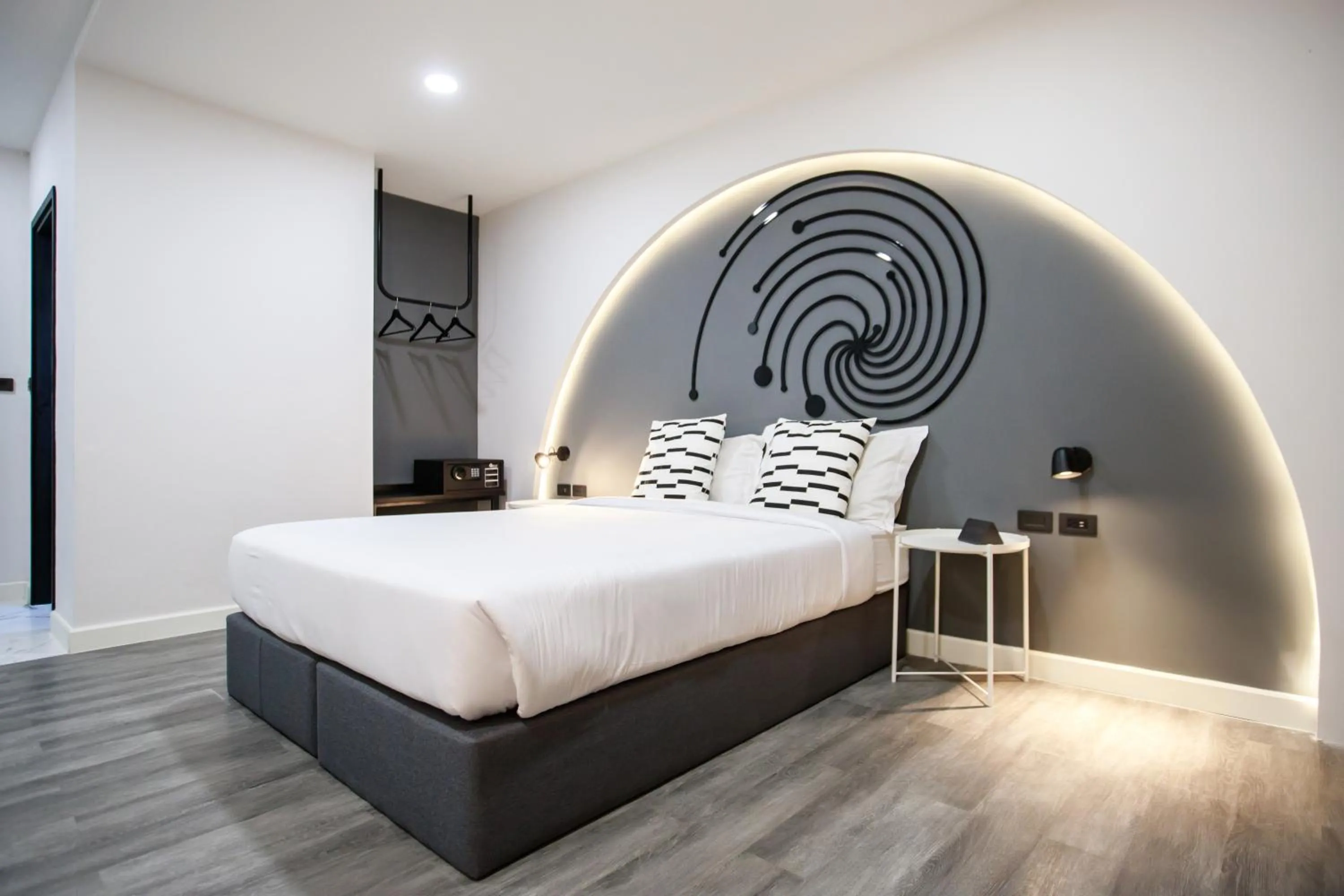 Bed in SR Grand Hotel Chiangmai