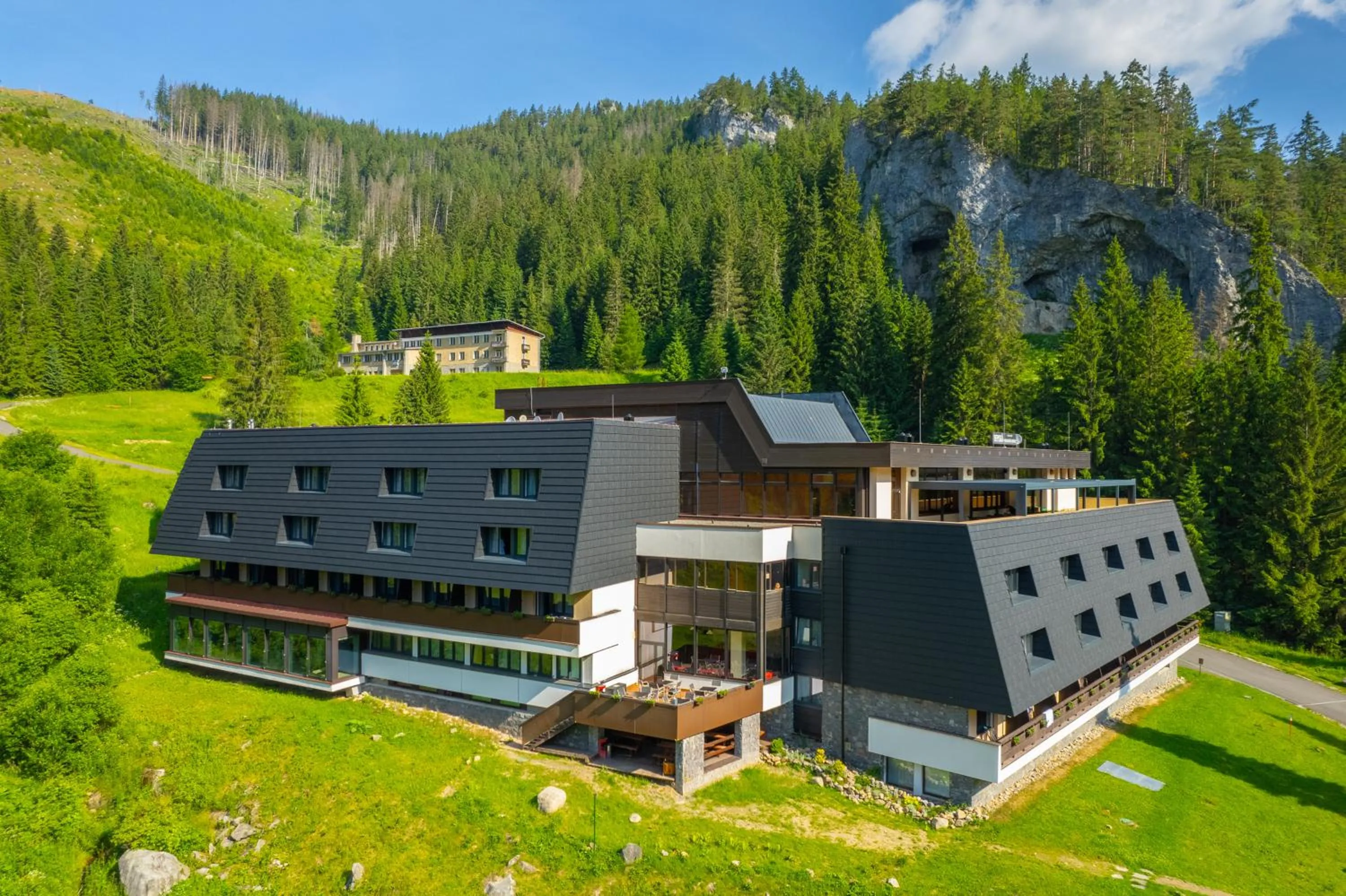 Property building in Wellness Hotel Repiska