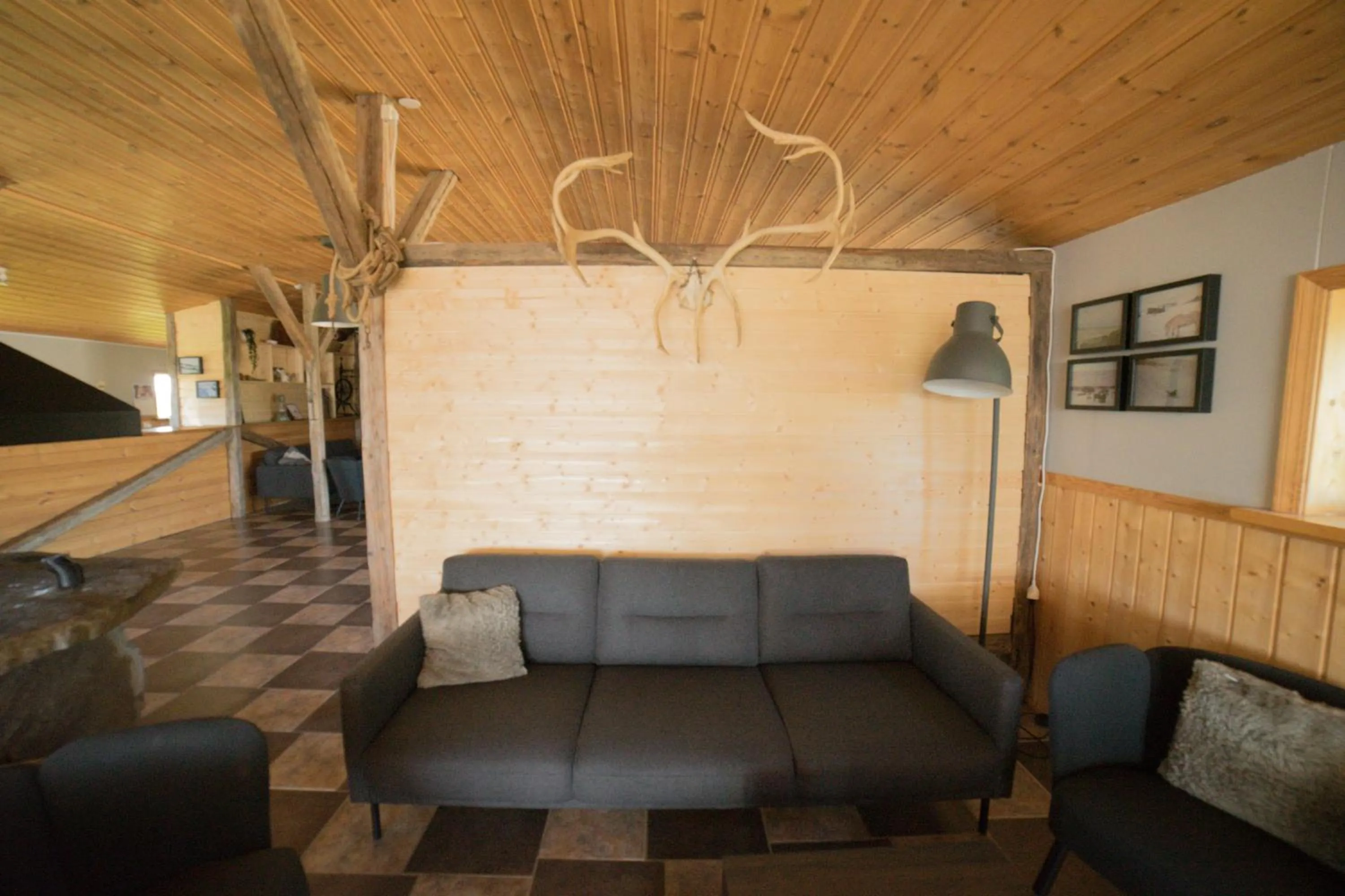 Communal lounge/ TV room in Hótel Á