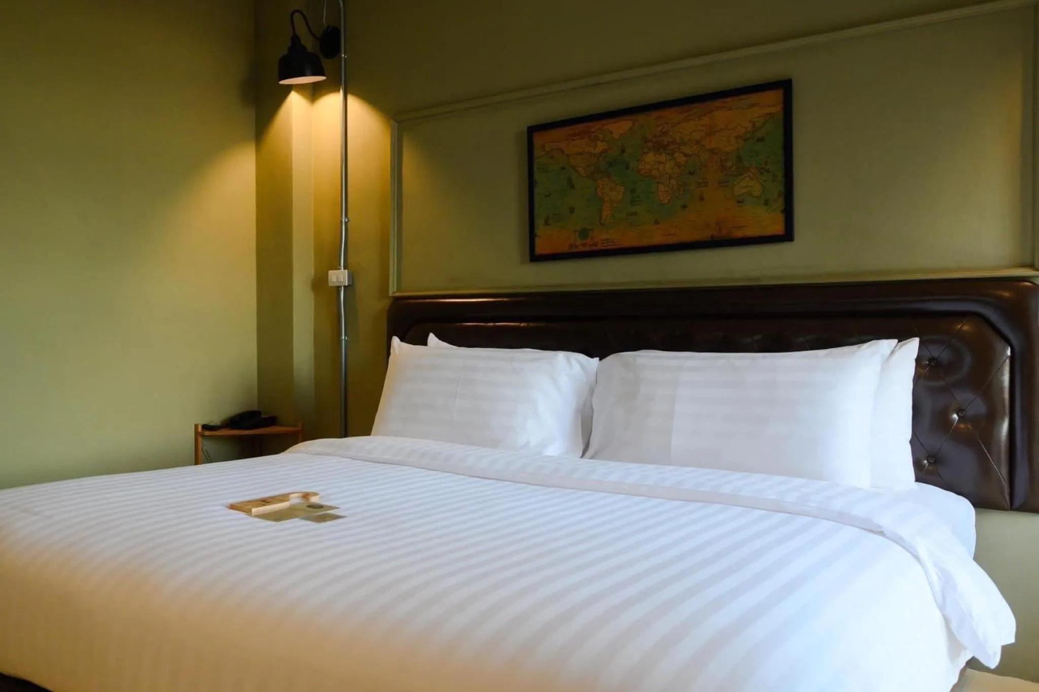 Bed in Dream Factory Hotel