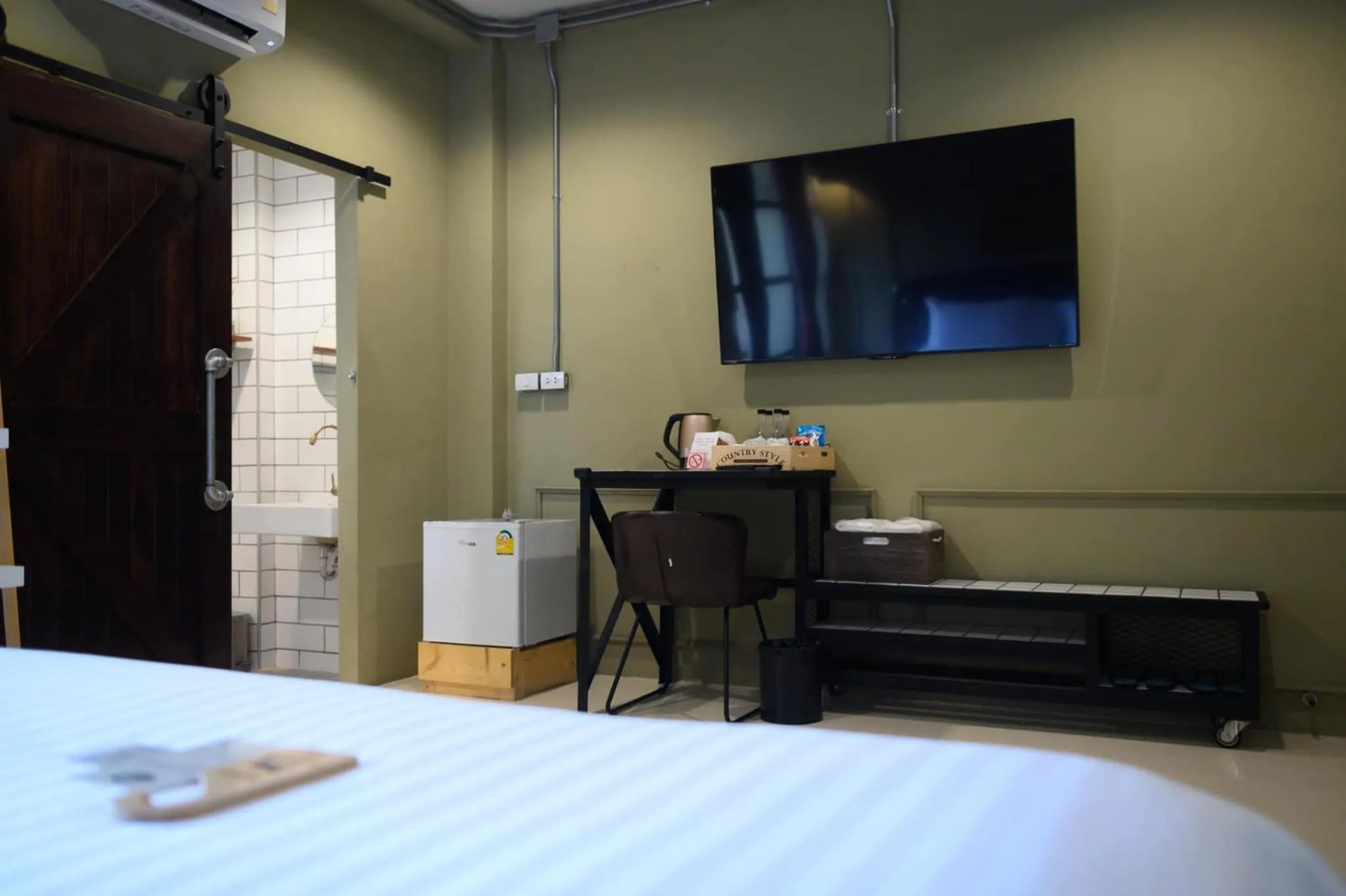 Bed in Dream Factory Hotel