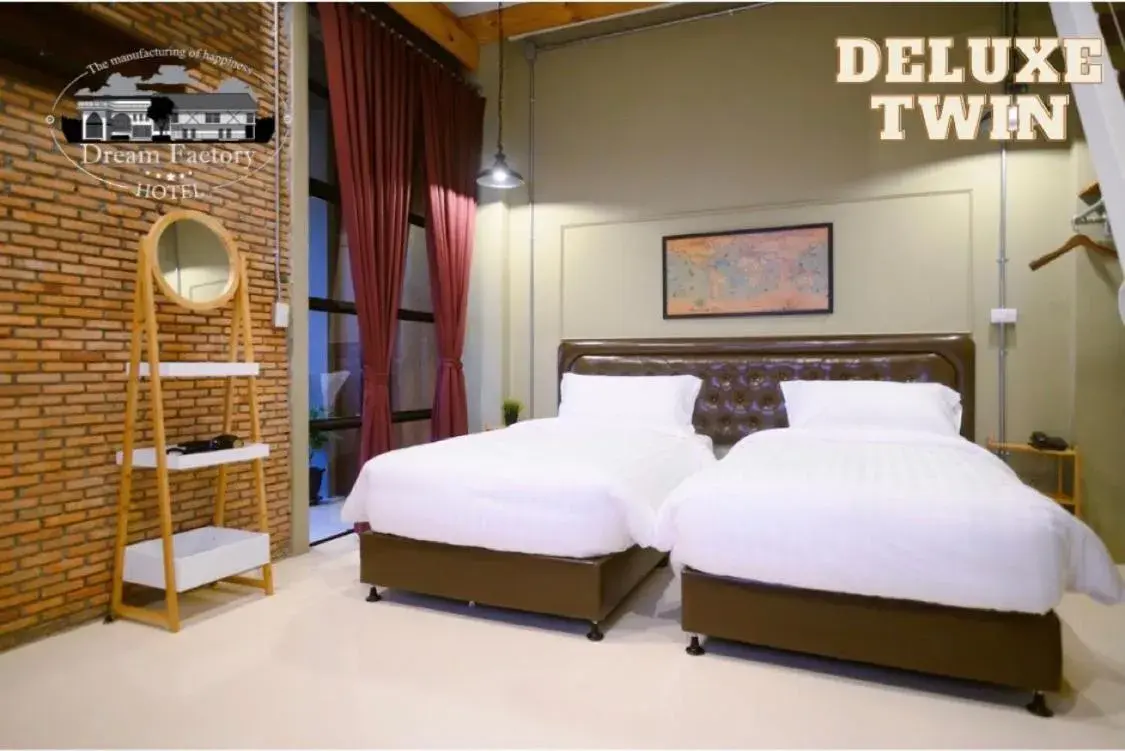 Deluxe Twin Room in Dream Factory Hotel Deluxe Twin Room in Dream Factory Hotel