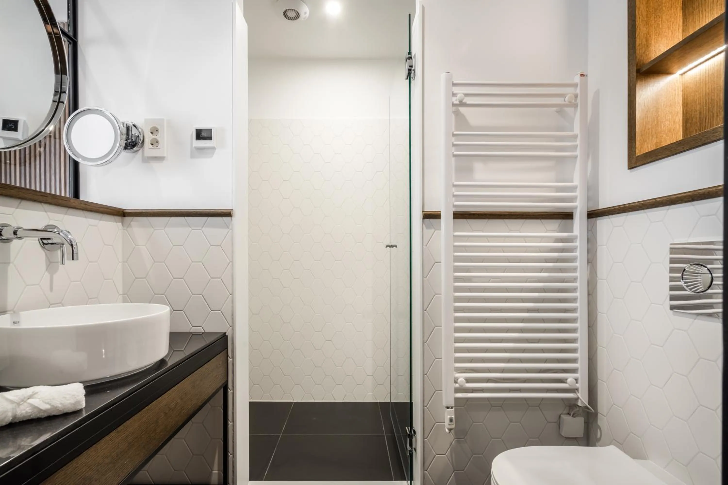 Bathroom in Budapest Eye- Boutique Suites, by BQA