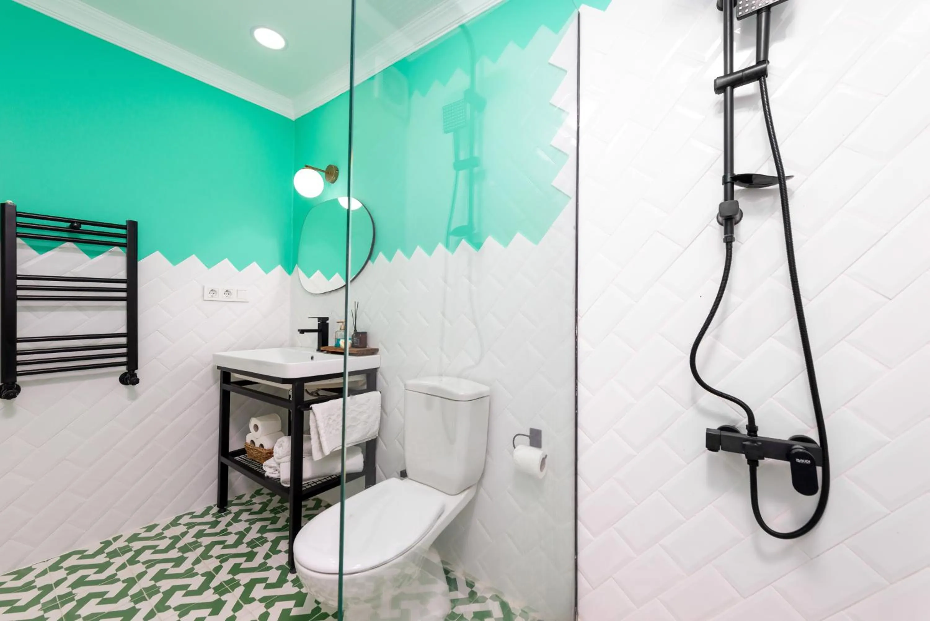 Bathroom in Dualis Hotel