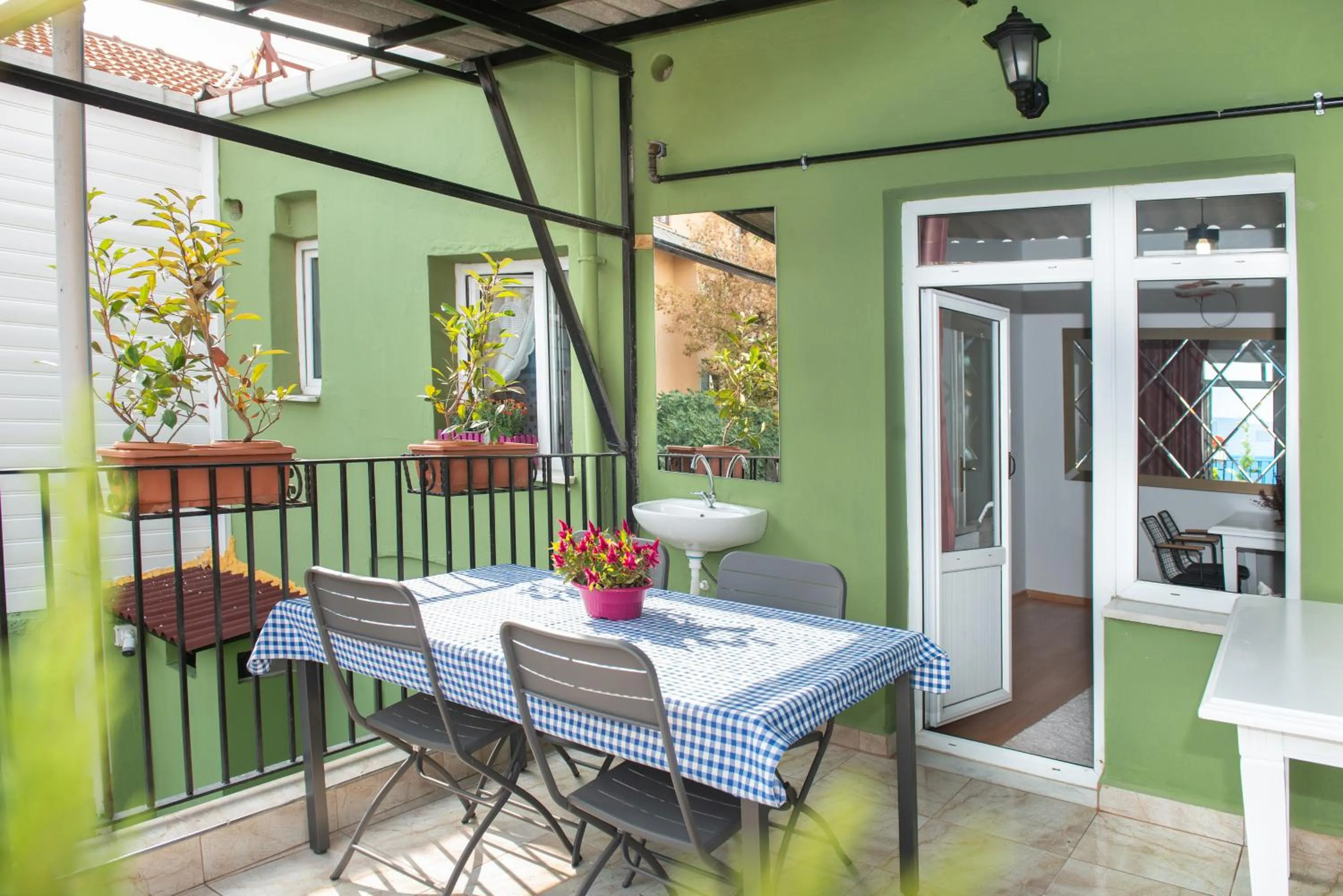 Balcony/Terrace in Dualis Hotel