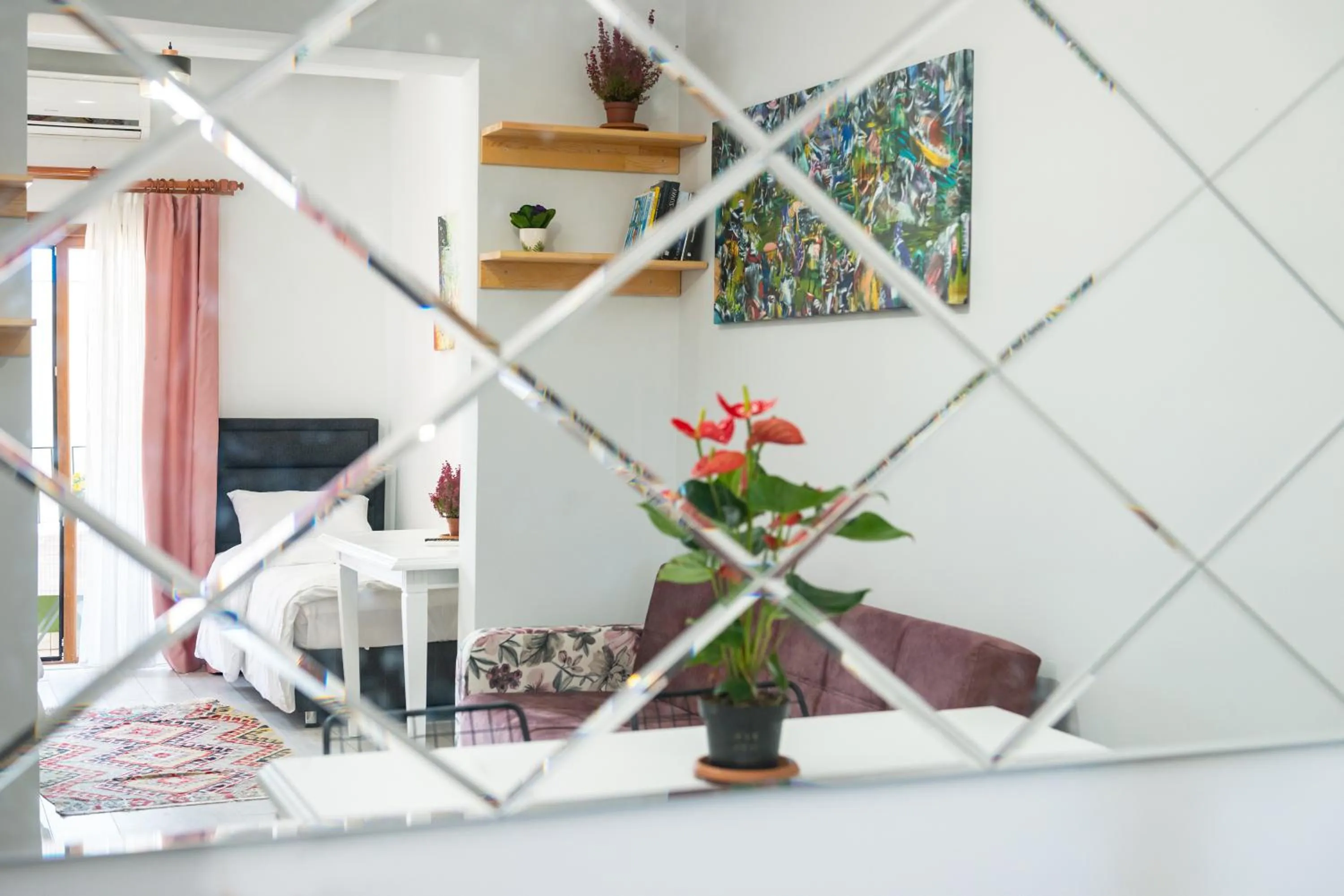 Photo of the whole room in Dualis Hotel