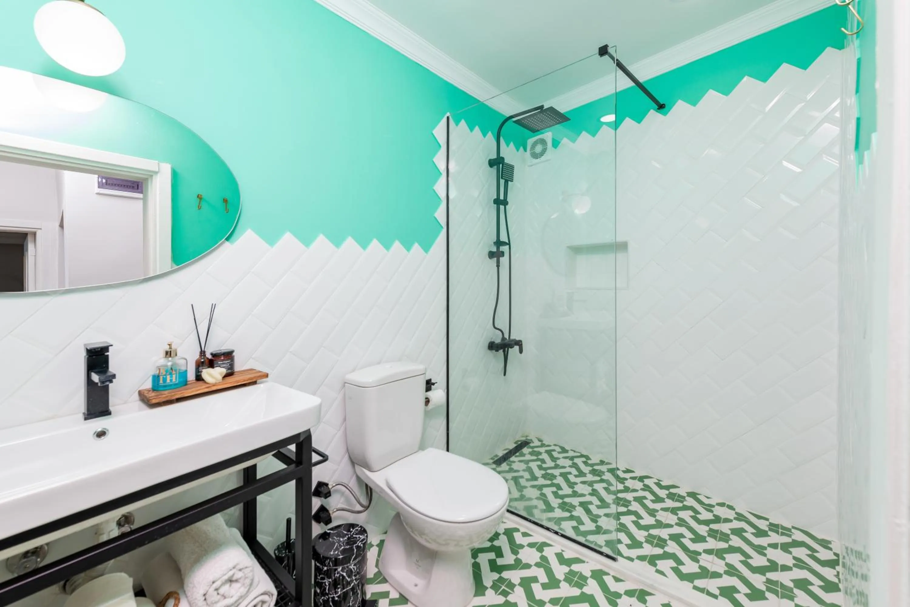 Bathroom in Dualis Hotel